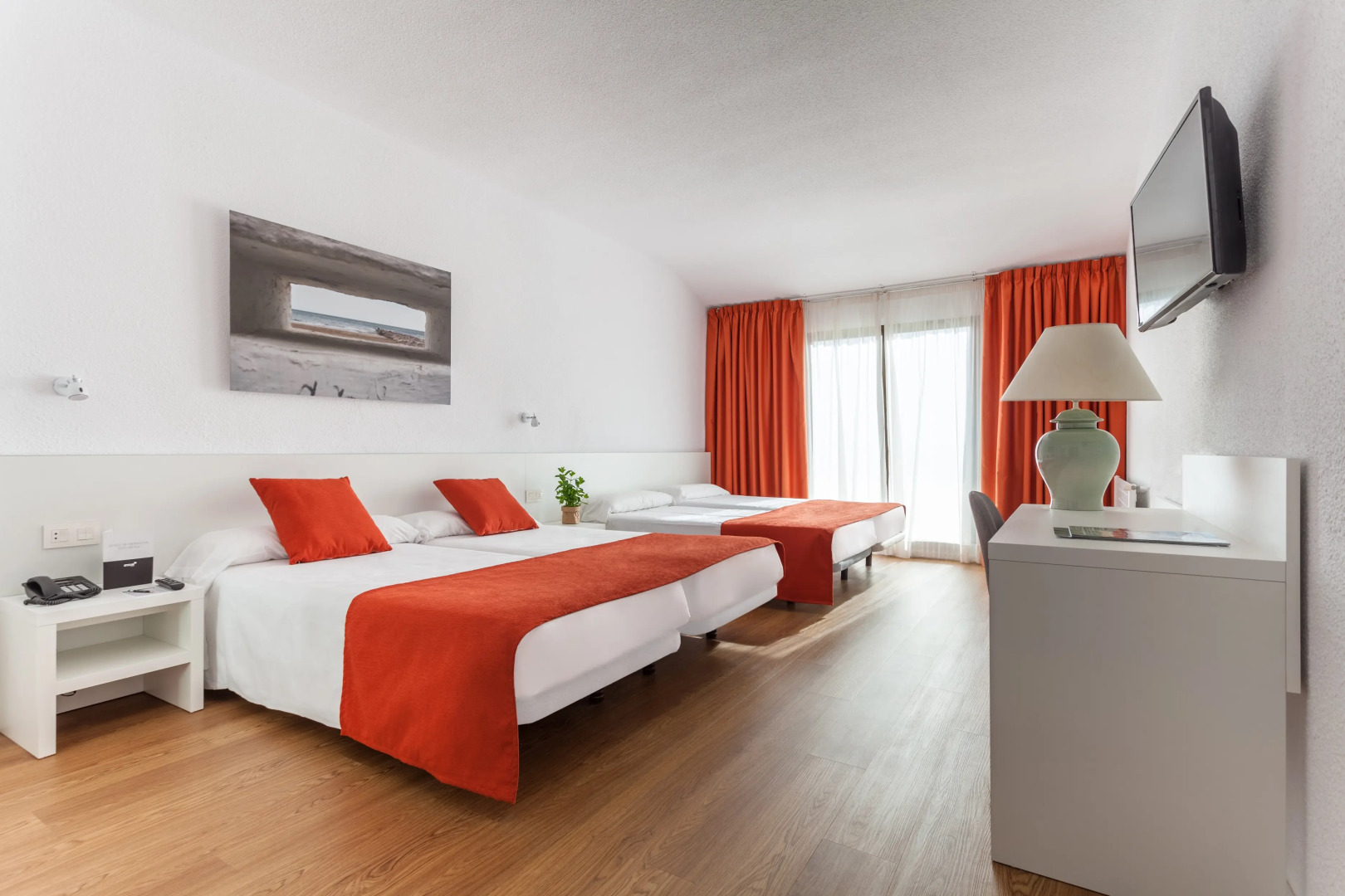 Intelier Orange Hotel
