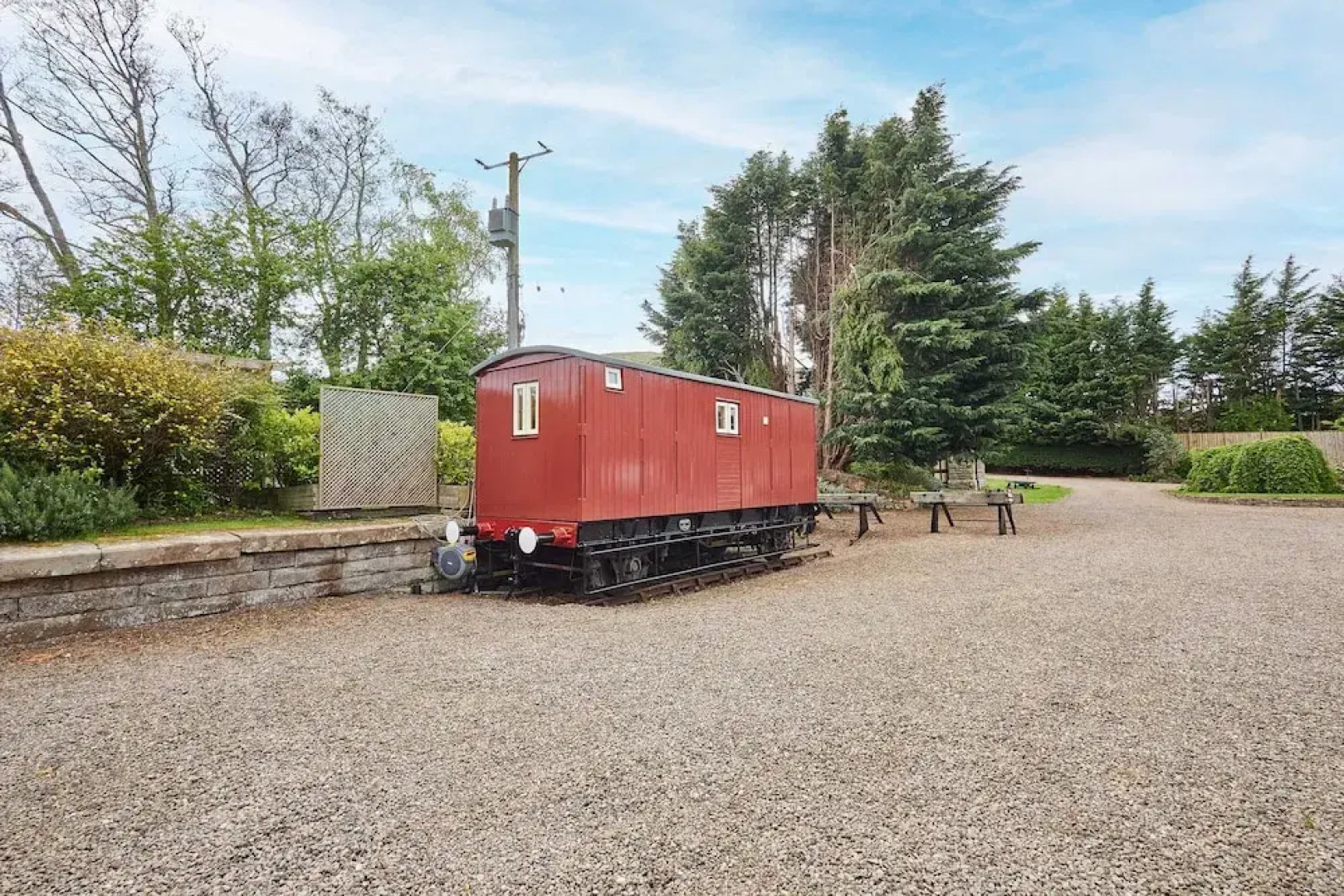 Host Stay Guards Van