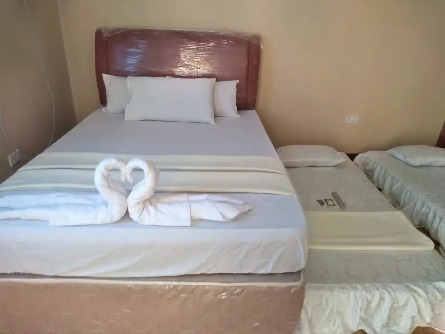 Hana-Natsu Resorts Pool