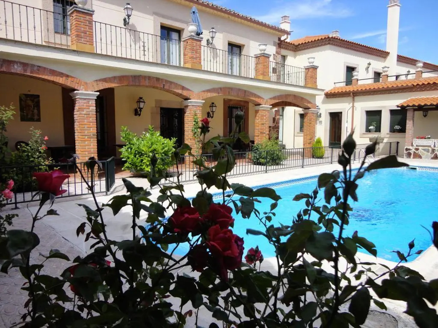 Palacio de Monfarracinos