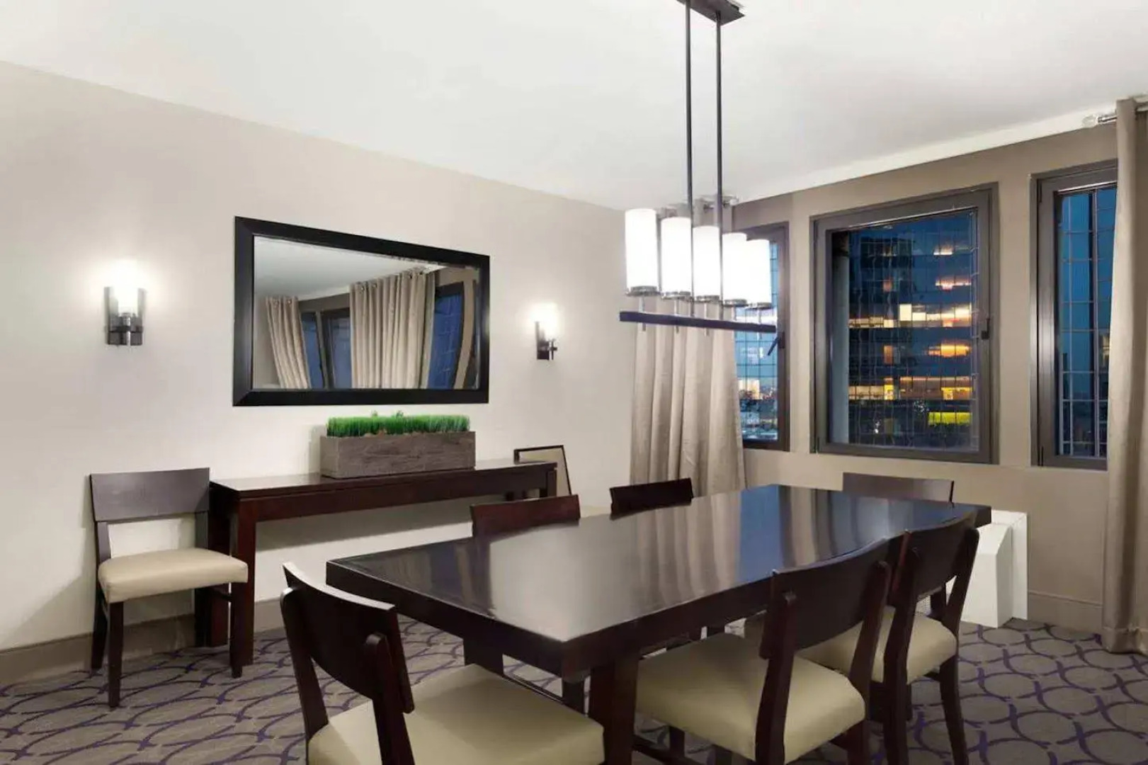 DoubleTree by Hilton Newark Penn Station