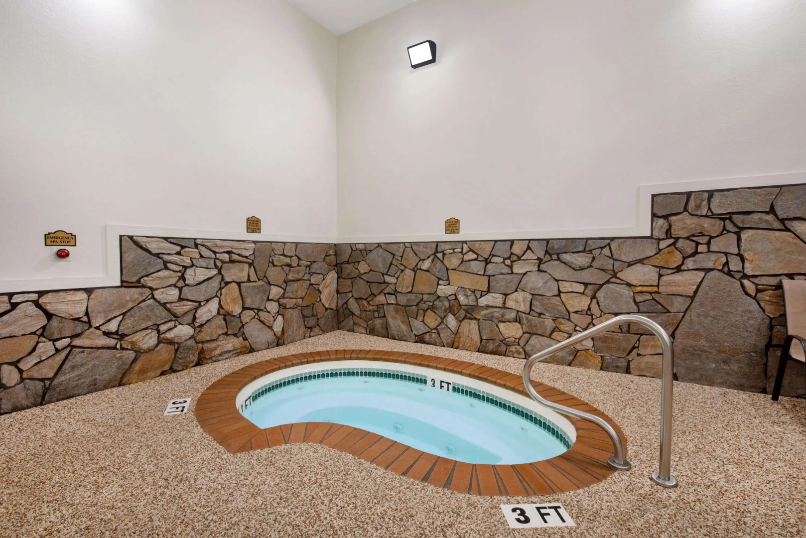 Super 8 By Wyndham Hill City/Mt Rushmore/ Area
