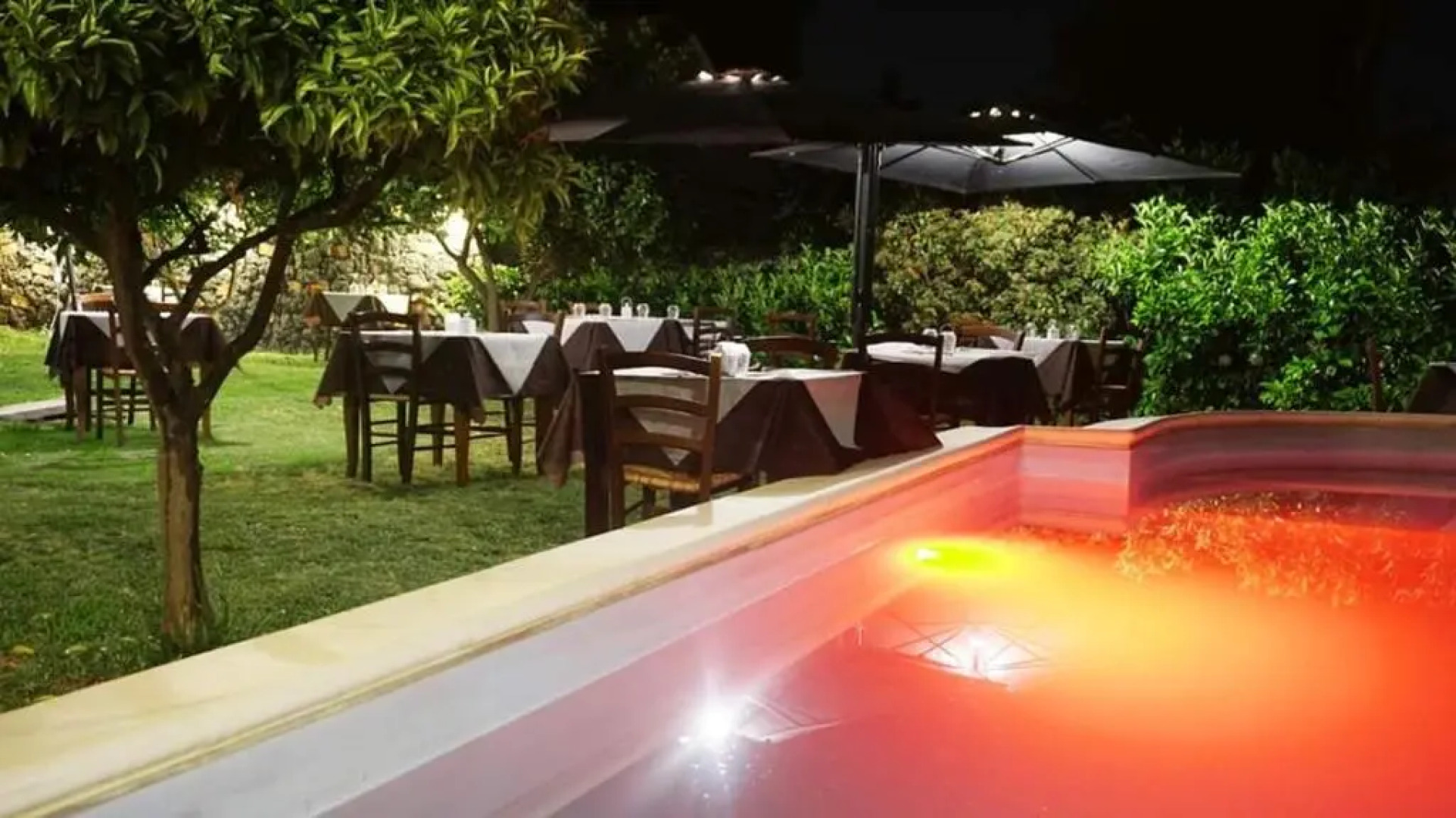 Etna Shelter Holiday House