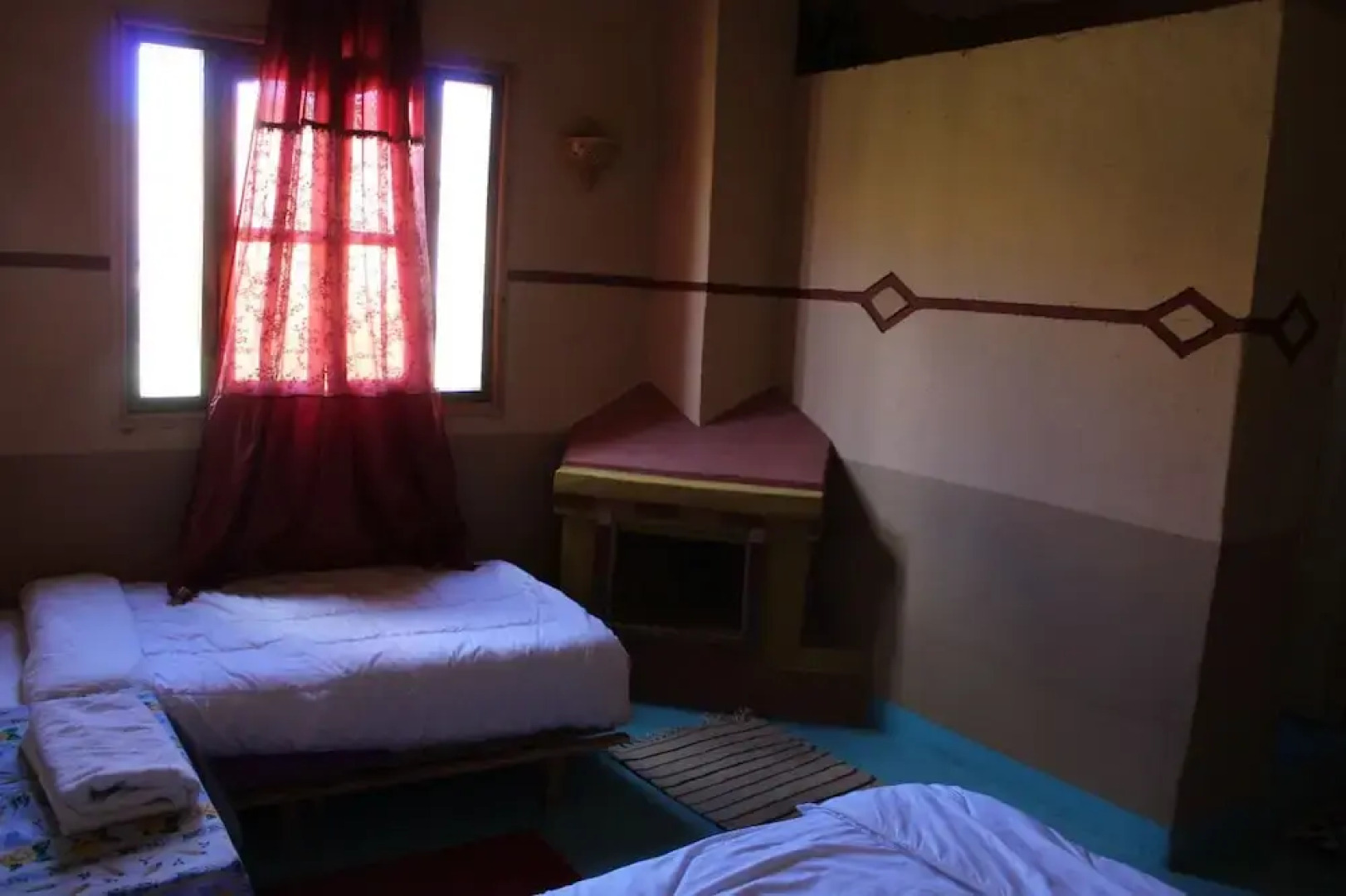 Hotel cascades dades