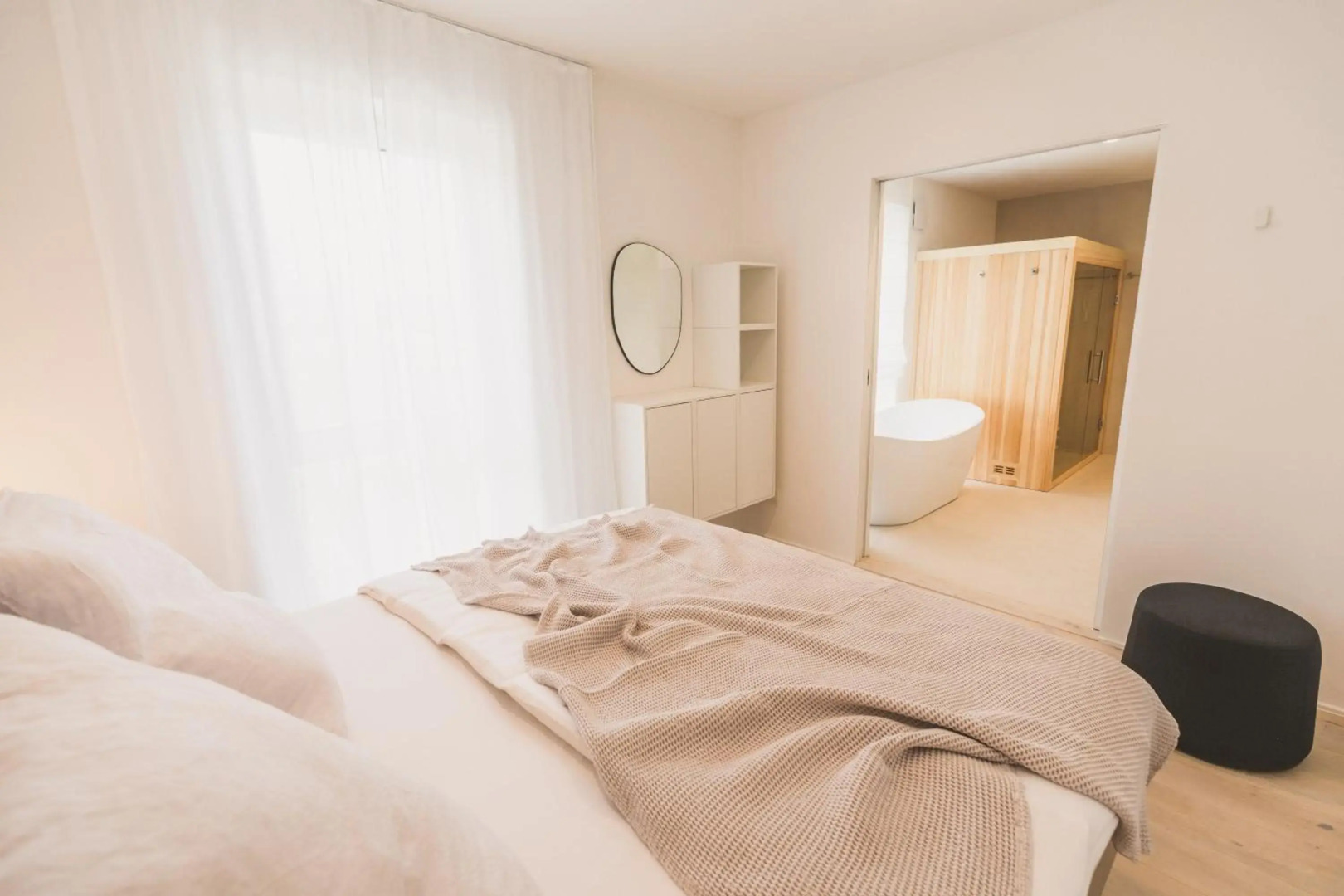 STEILLAGE - Design Moselsuiten mit Panoramablick und SPA