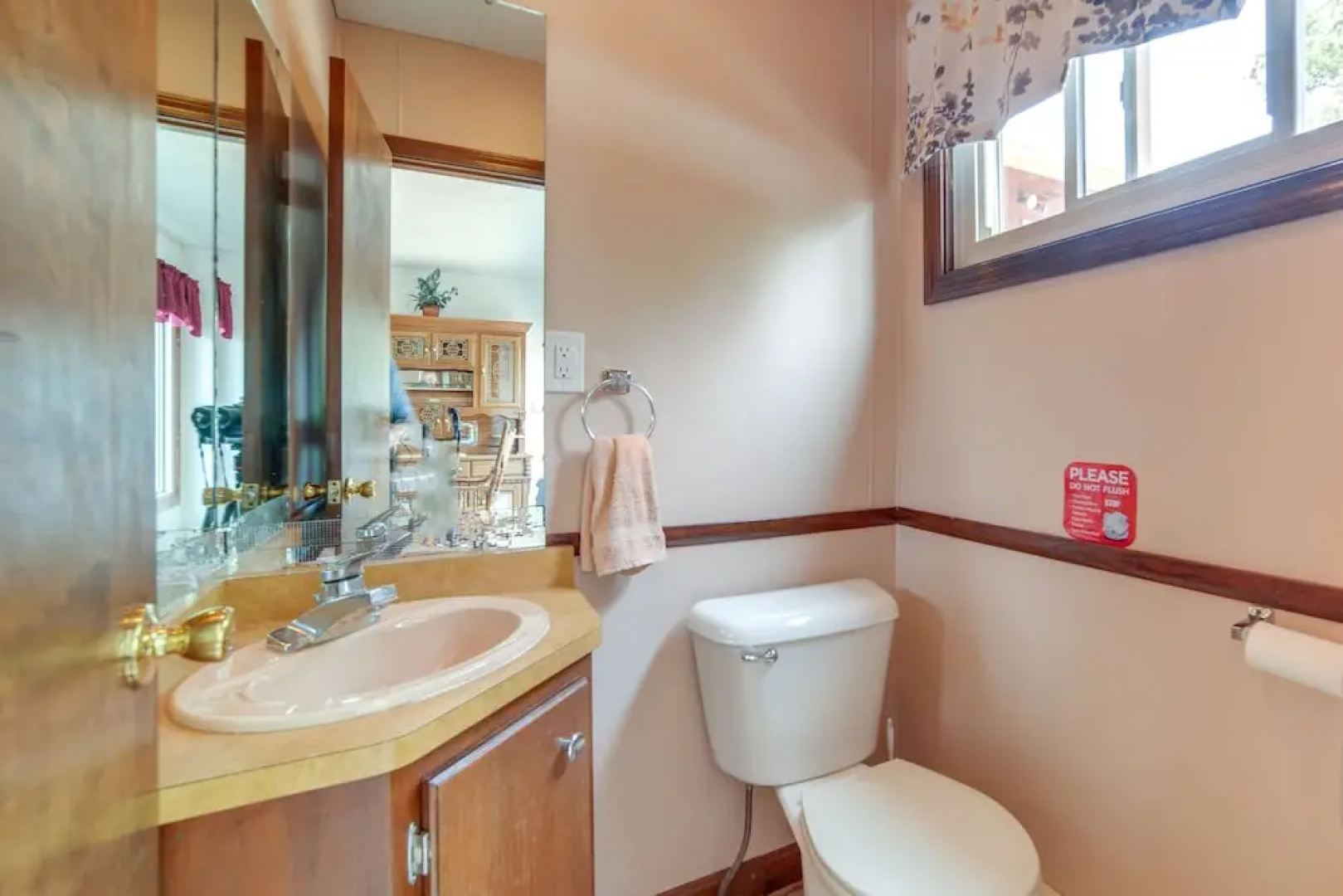 Lake Erie Getaway With Private Pool & Yard!