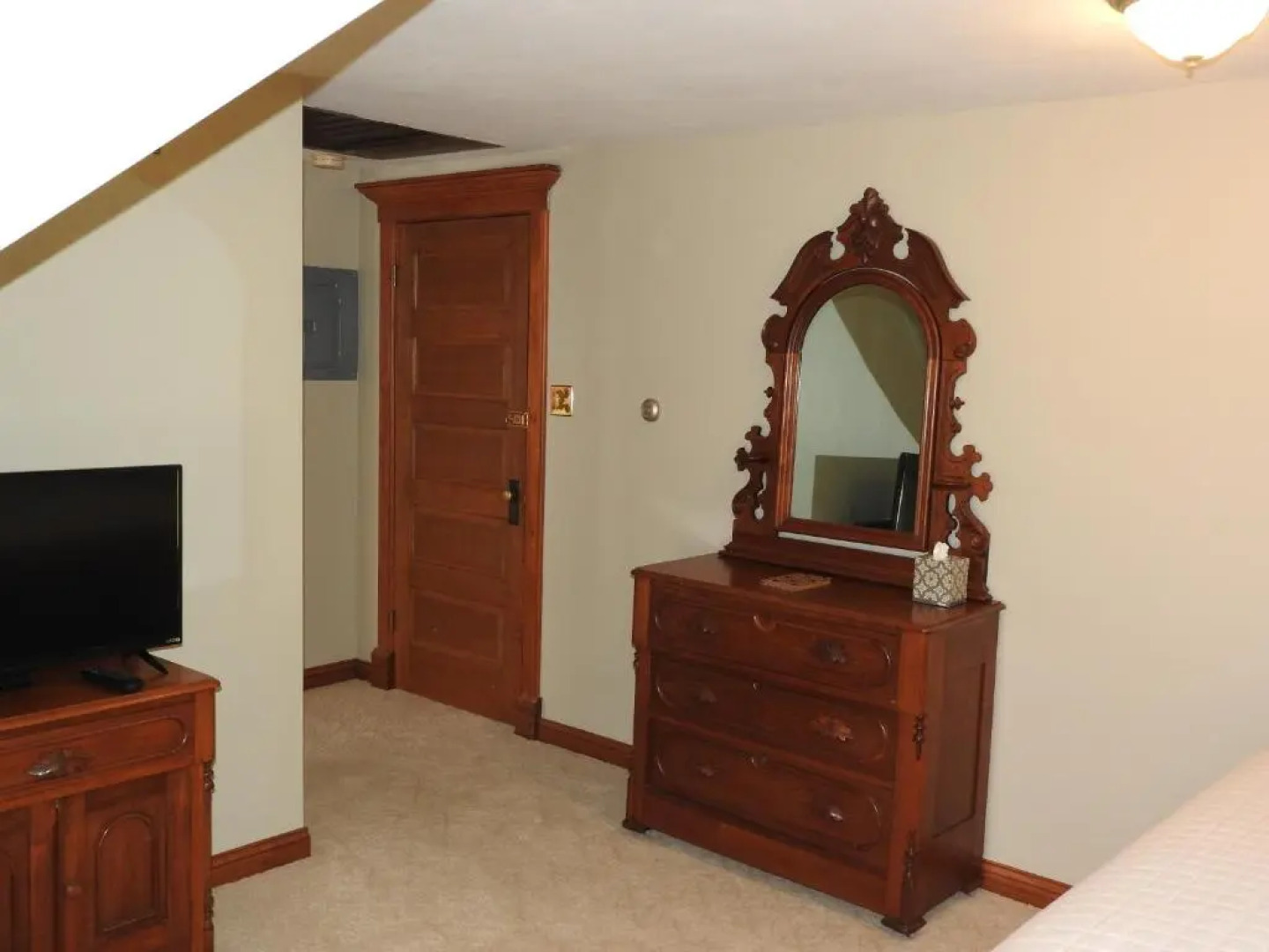 Champaign Garden Inn