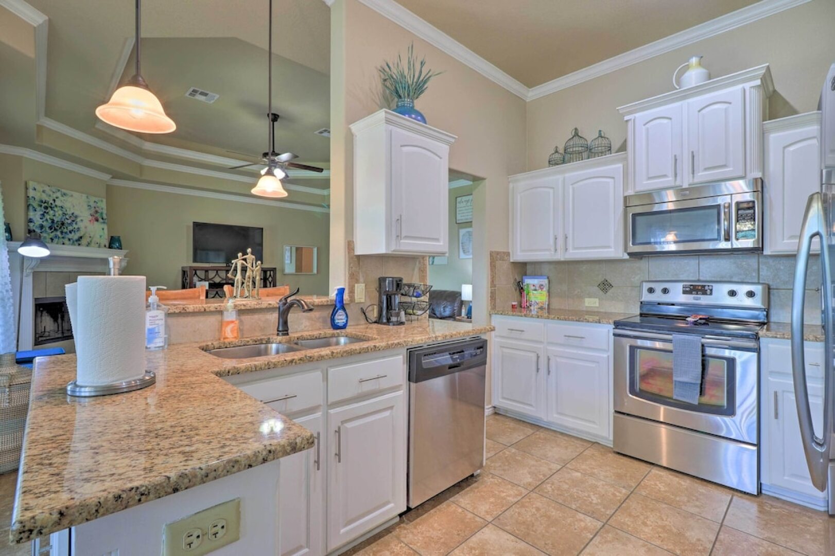 BBQ Ready: Harker Family Retreat w/ Yard!