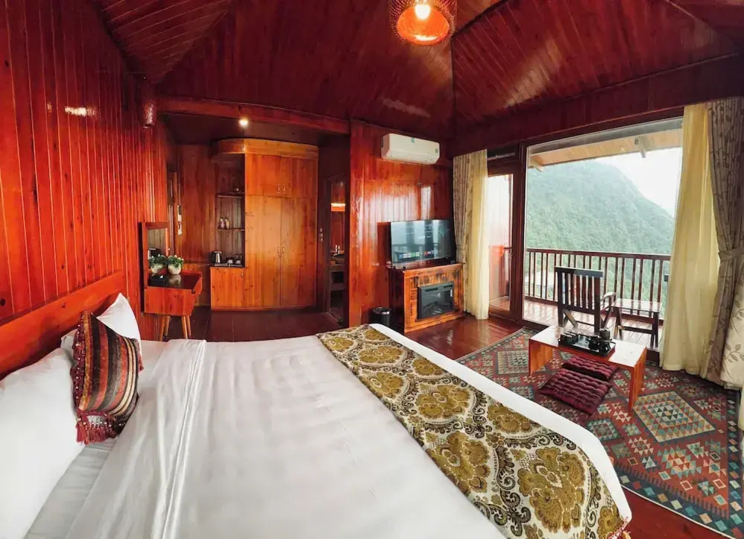 Heaven Gate Hotel O Quy Ho