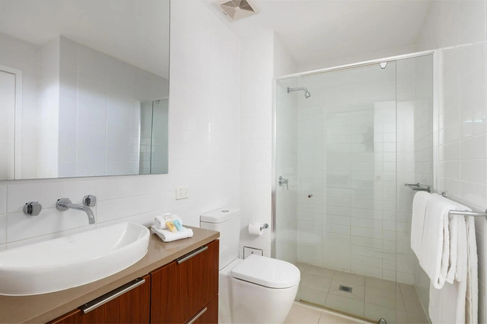 Islington at Central