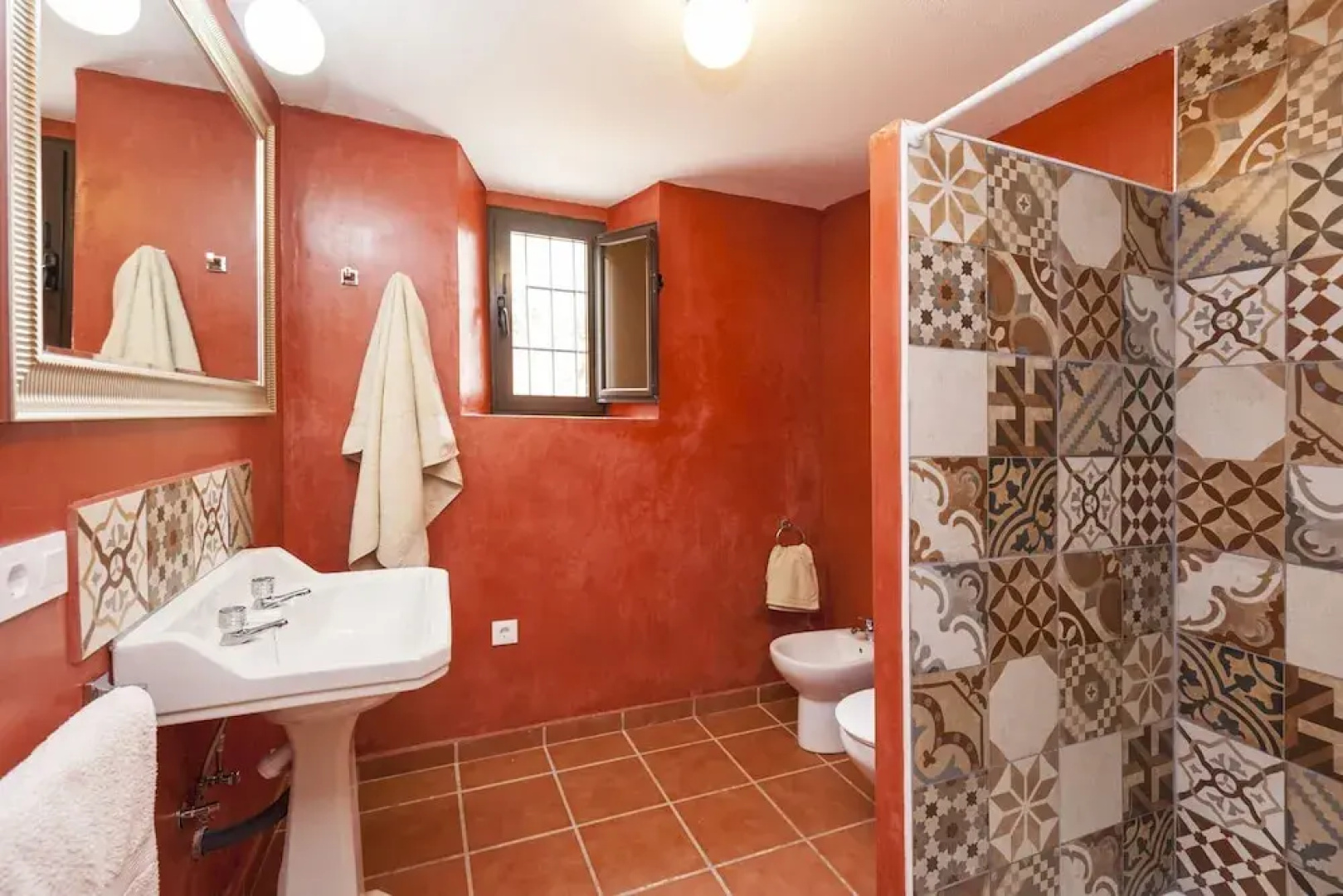 Villa San Nicolas Constantina Canovas