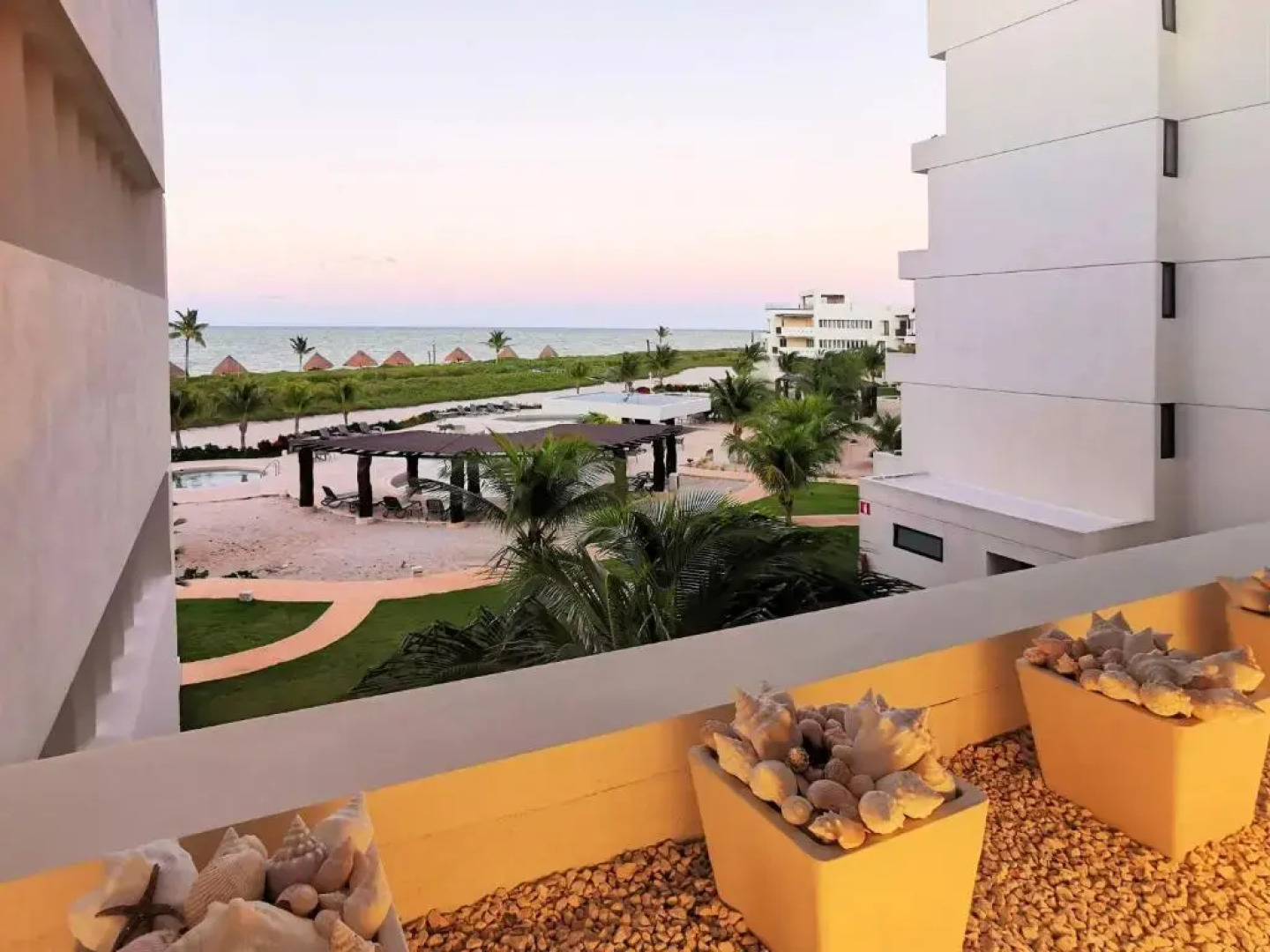 Playa, Selva, Cenotes, Ruinas, Marina todo a 5 km