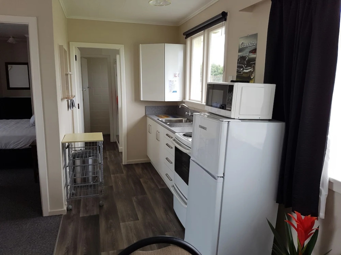 554 Moana Court Motel