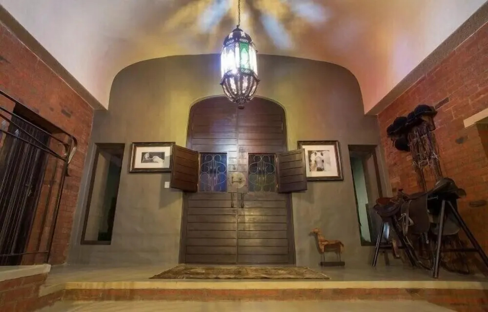 Mount High Luxury Country Lodge