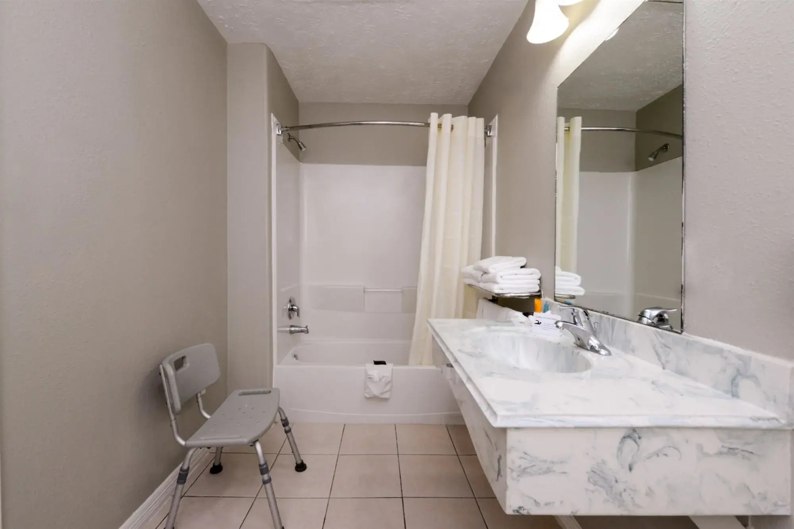 Americas Best Value Inn & Suites Waller Prairie View