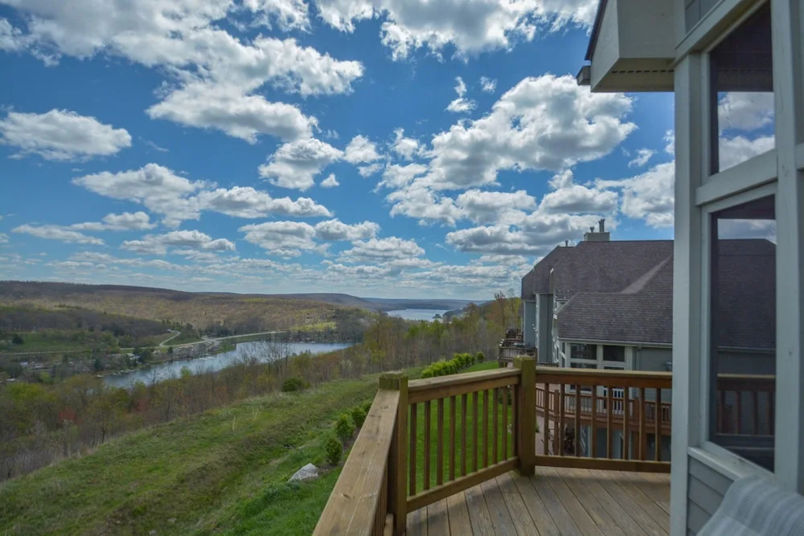 Vista Emmanuel 4 Bedroom Townhome