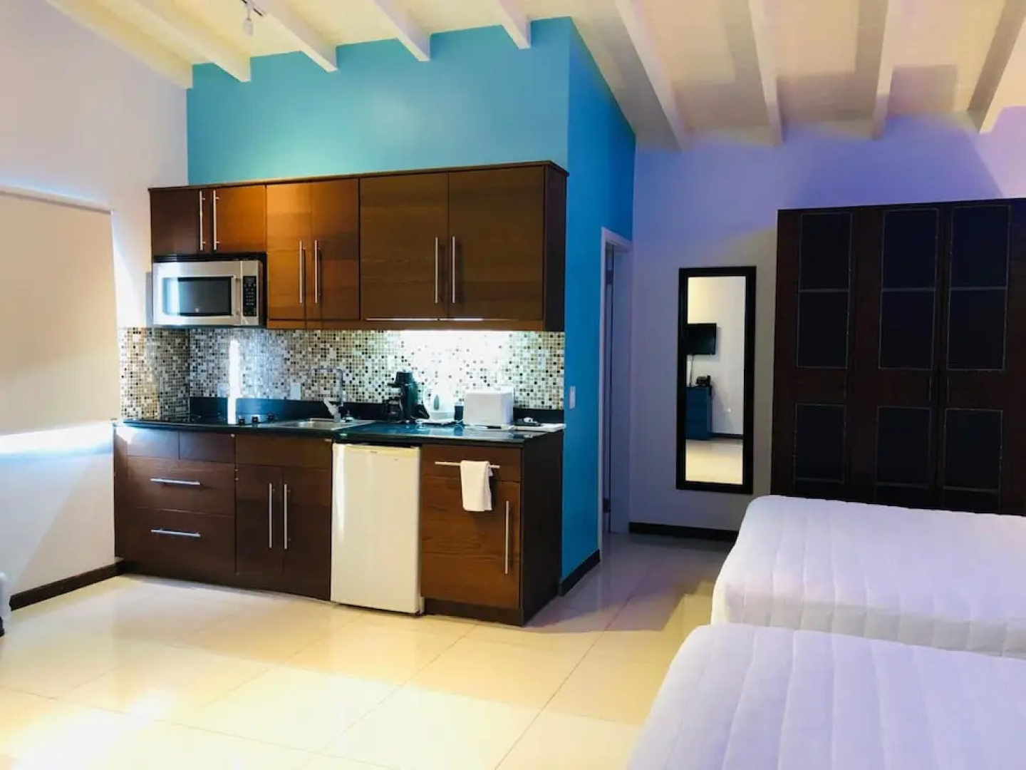 Quint's Travelers Inn