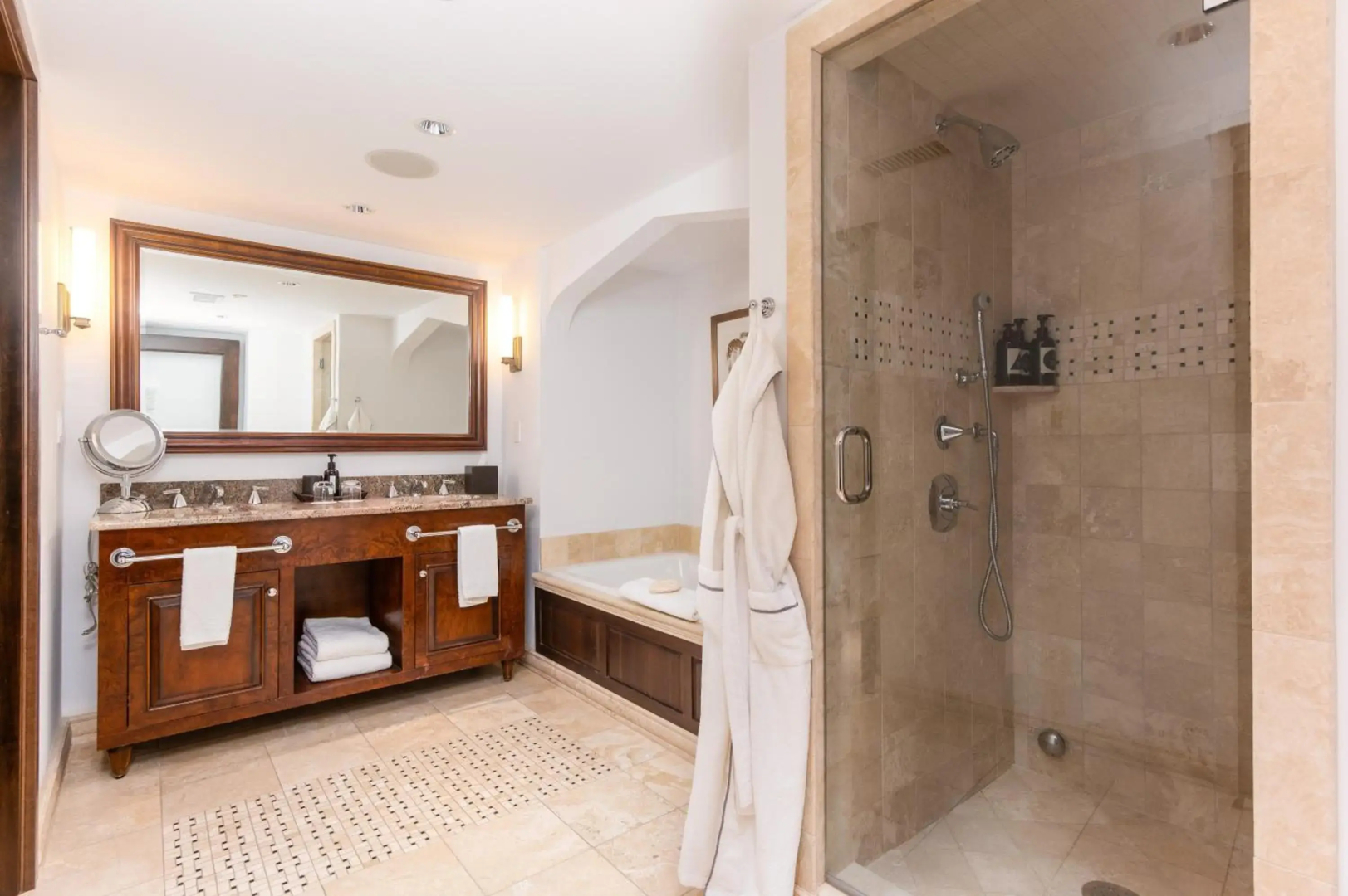 Madeline Hotel & Residences, Auberge Collection