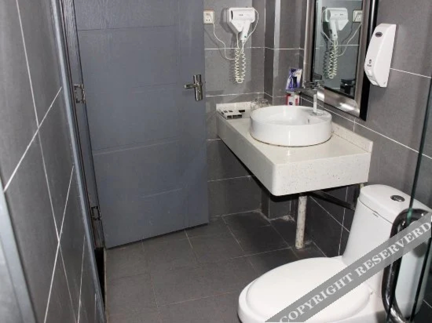 Shengjing Yijia Hotel