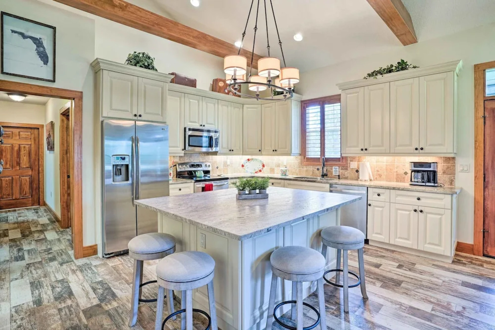 Cozy Valrico Home w/ Grill ~ 14 Mi to Tampa!