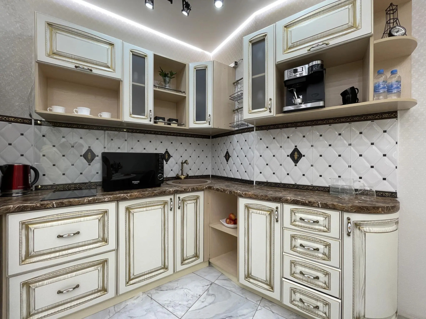 Сутки как дома на улице Дуси Ковальчук