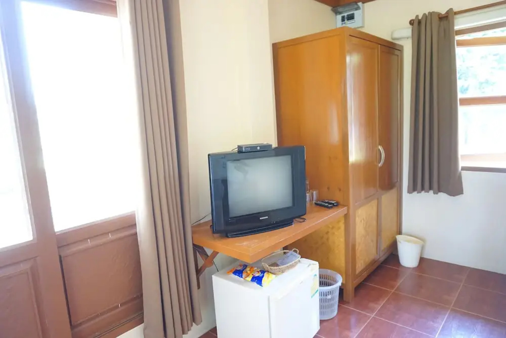 Uthai River Lake Resort