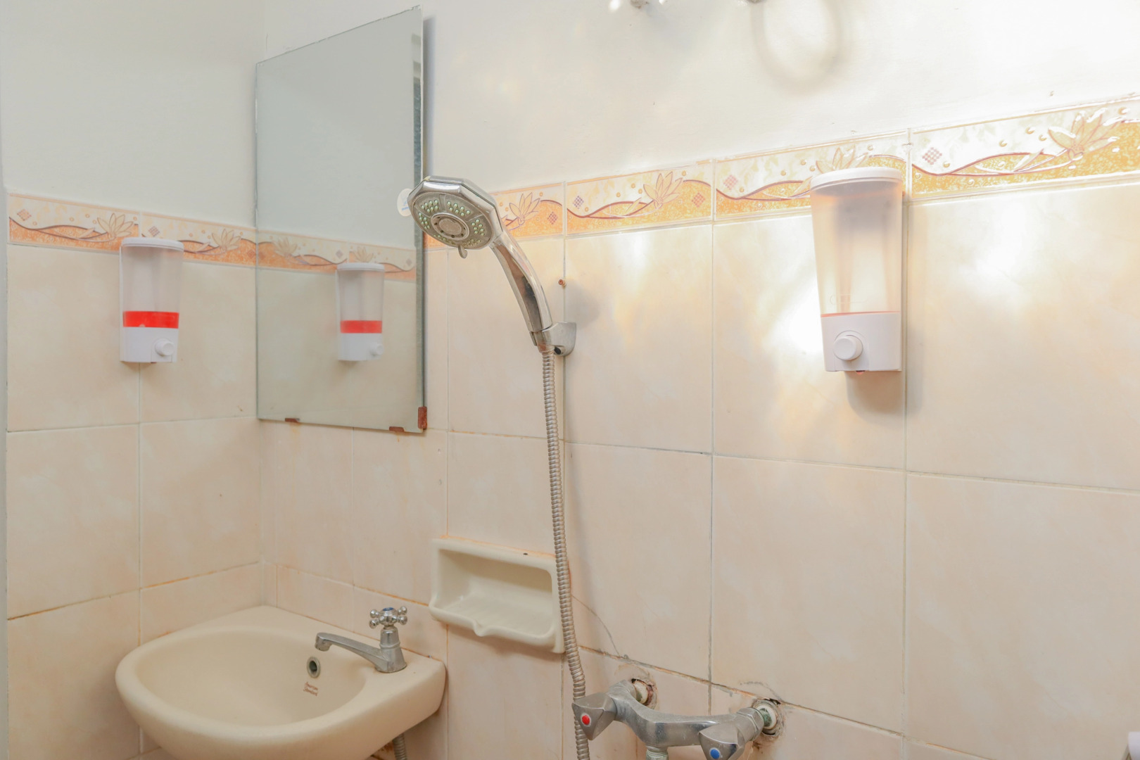 Hotel O Pasar Baru Inn