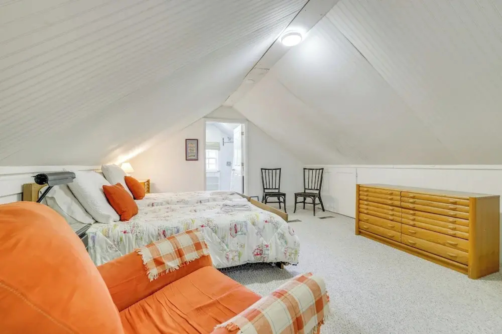 Walk to Downtown: Pet-friendly Cottage in Tyron