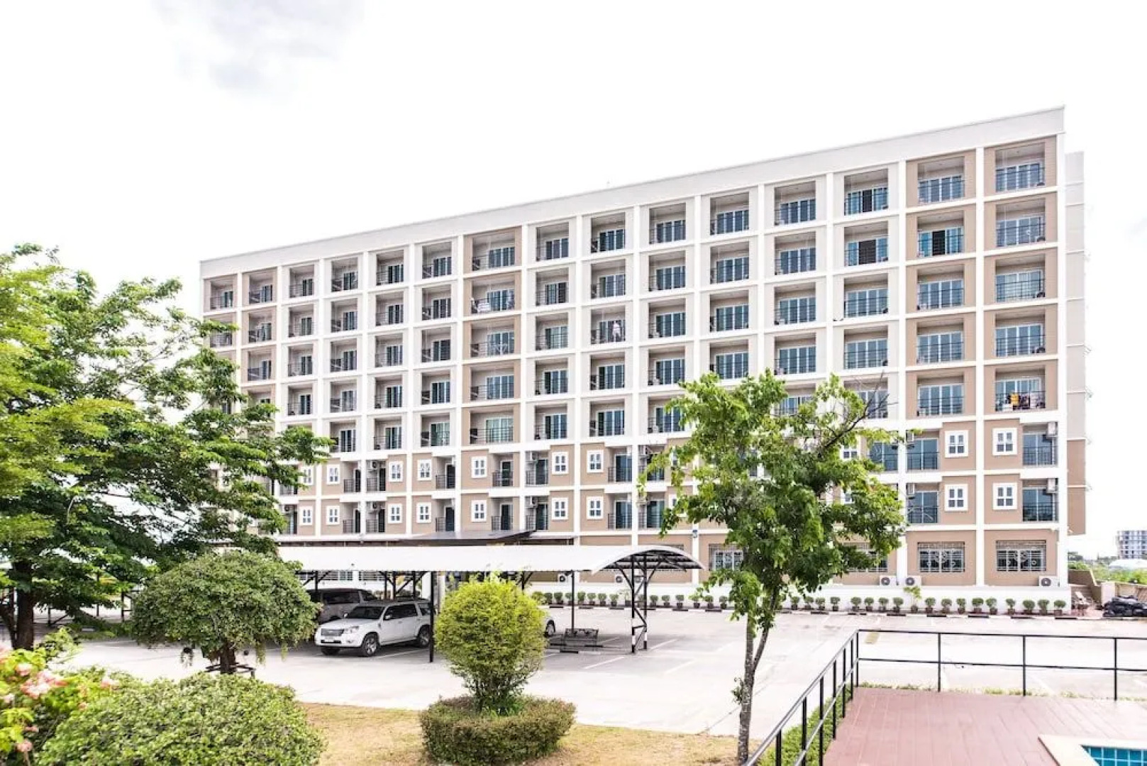 Grand Holiday Residence