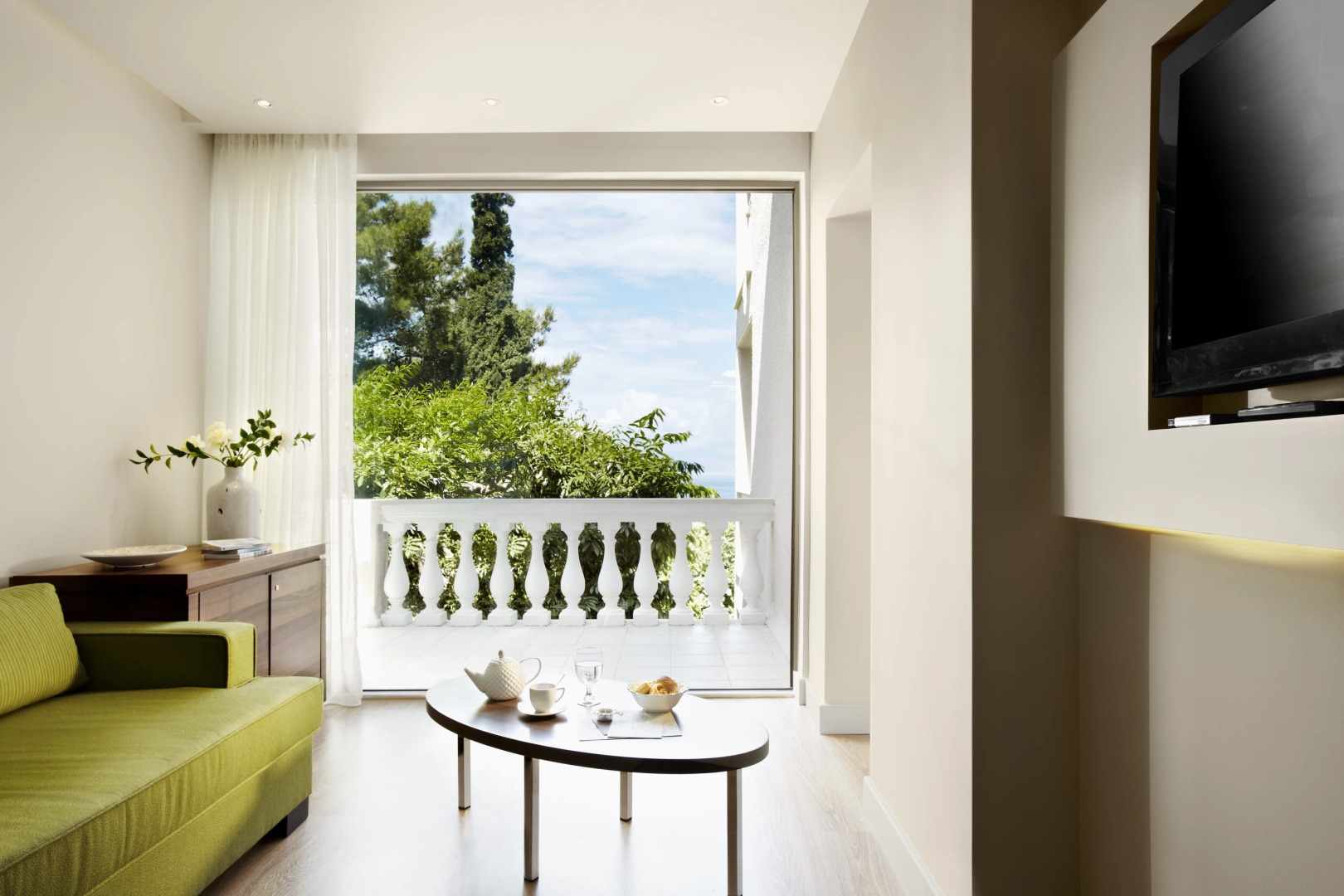 Отель MarBella, Mar-Bella Collection