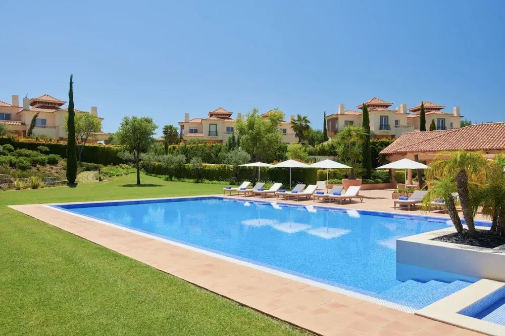 Monte Rei 2 bed Linked Villa