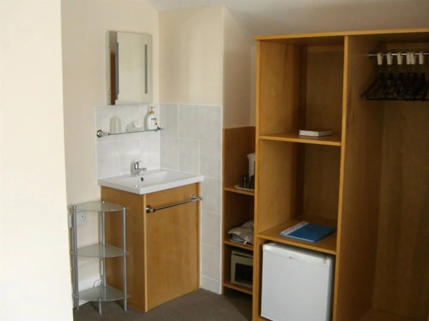 Spindrift Guest House - Adults Only