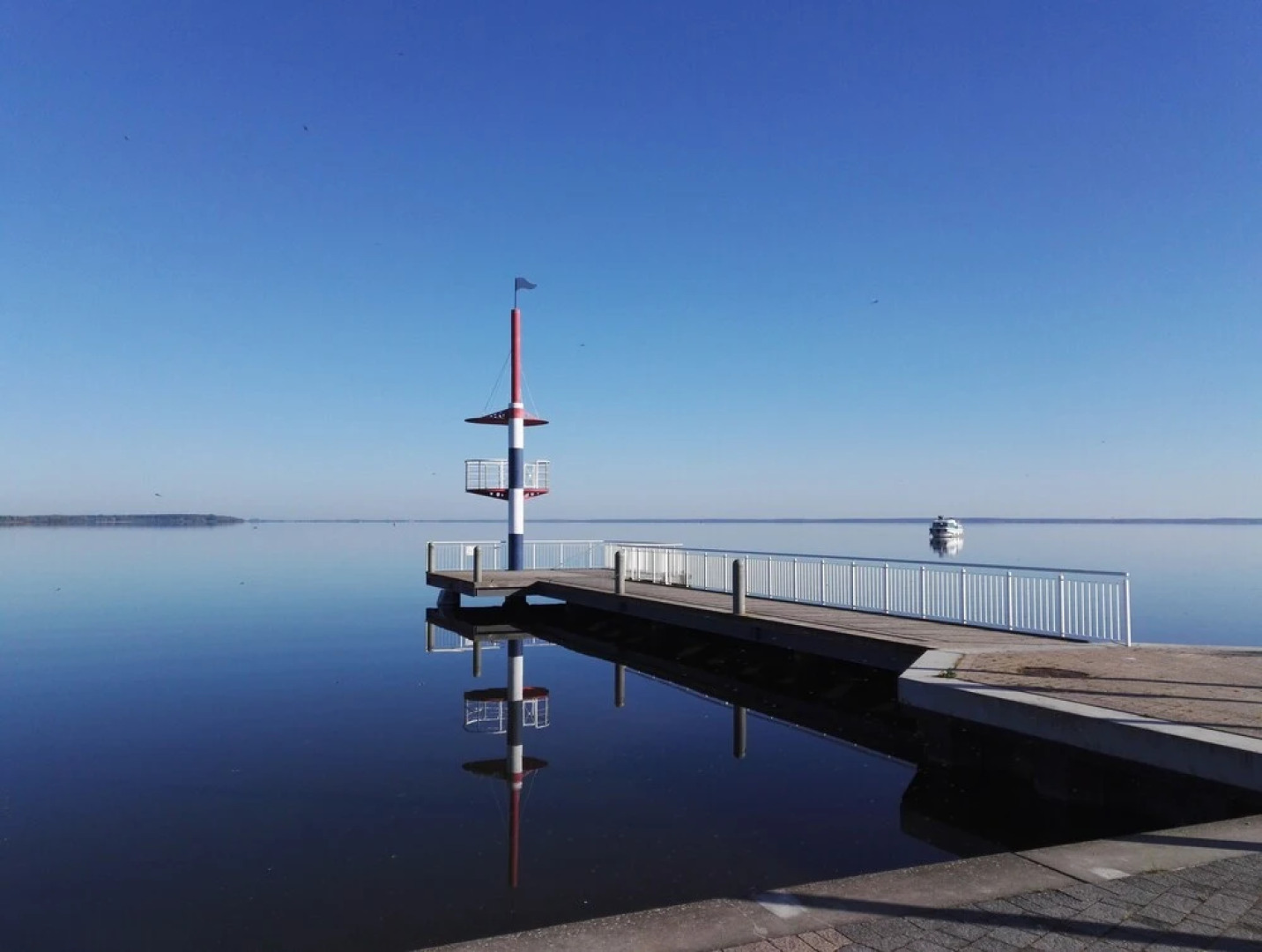 Boats & Yachts at Rechlin Harbor by Kuhnle-Tours