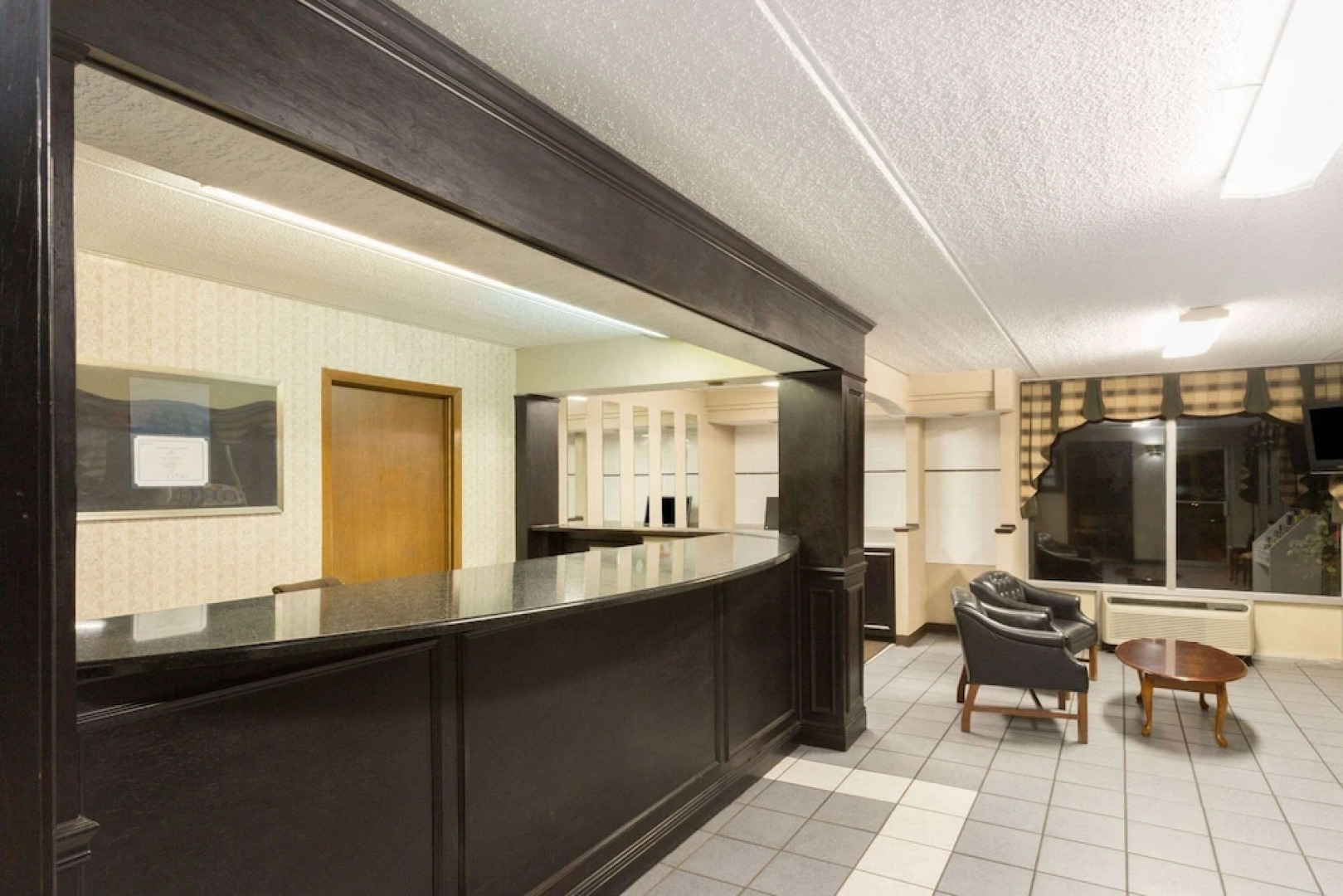 Super 8 Kingsport /I-81