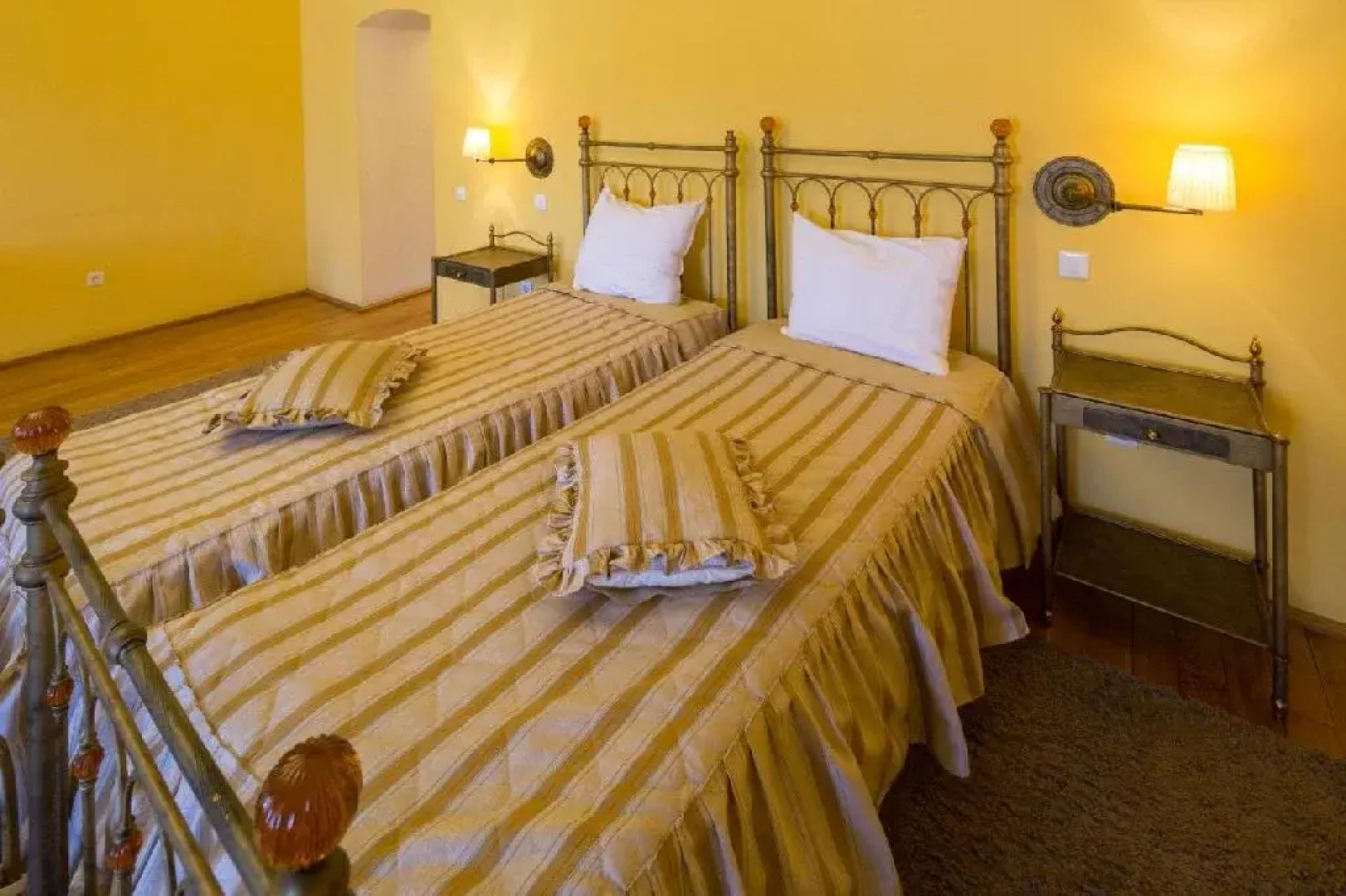 Complex Medieval Unglerus