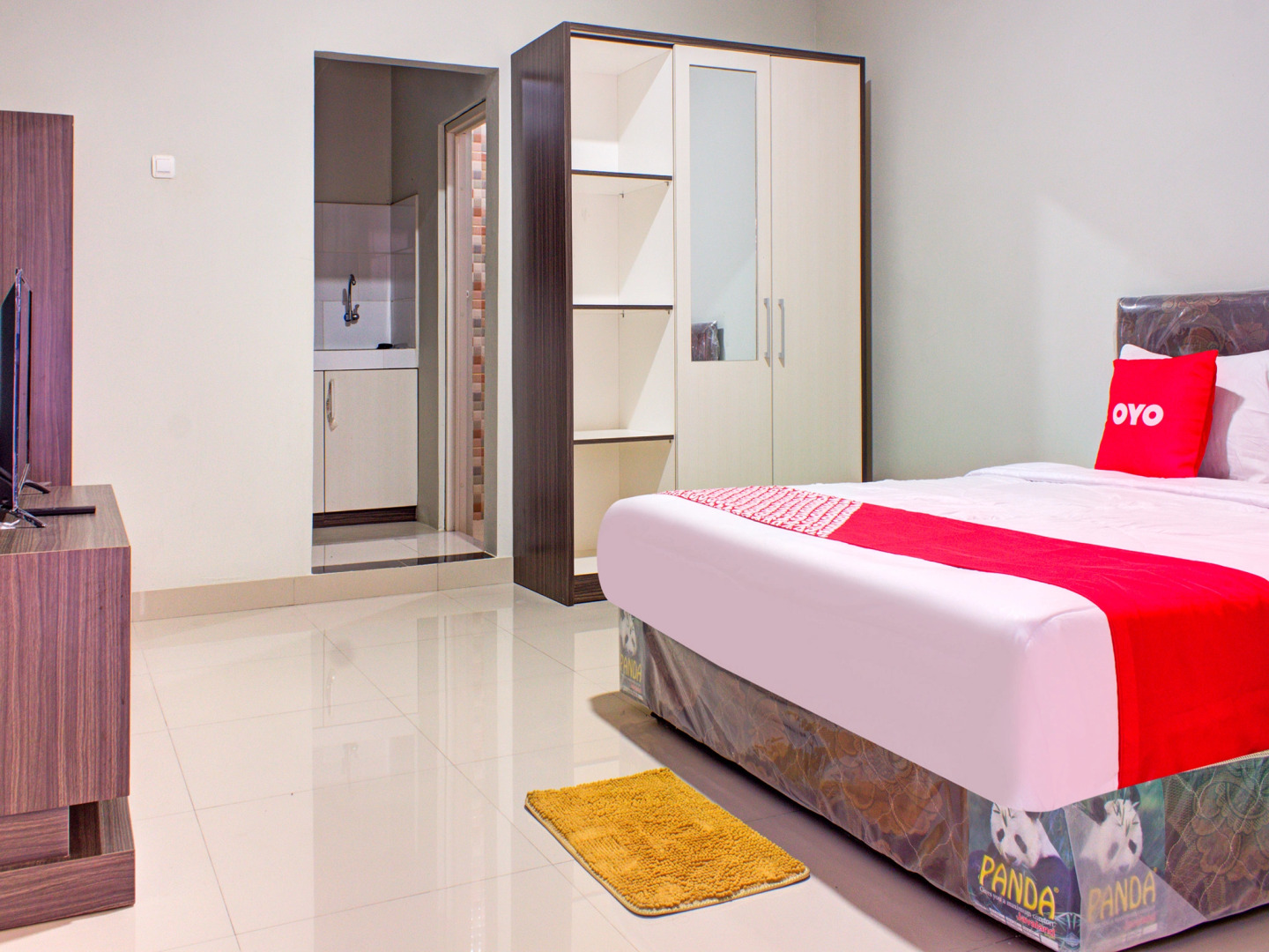 OYO 3394 Apm Residence Syariah