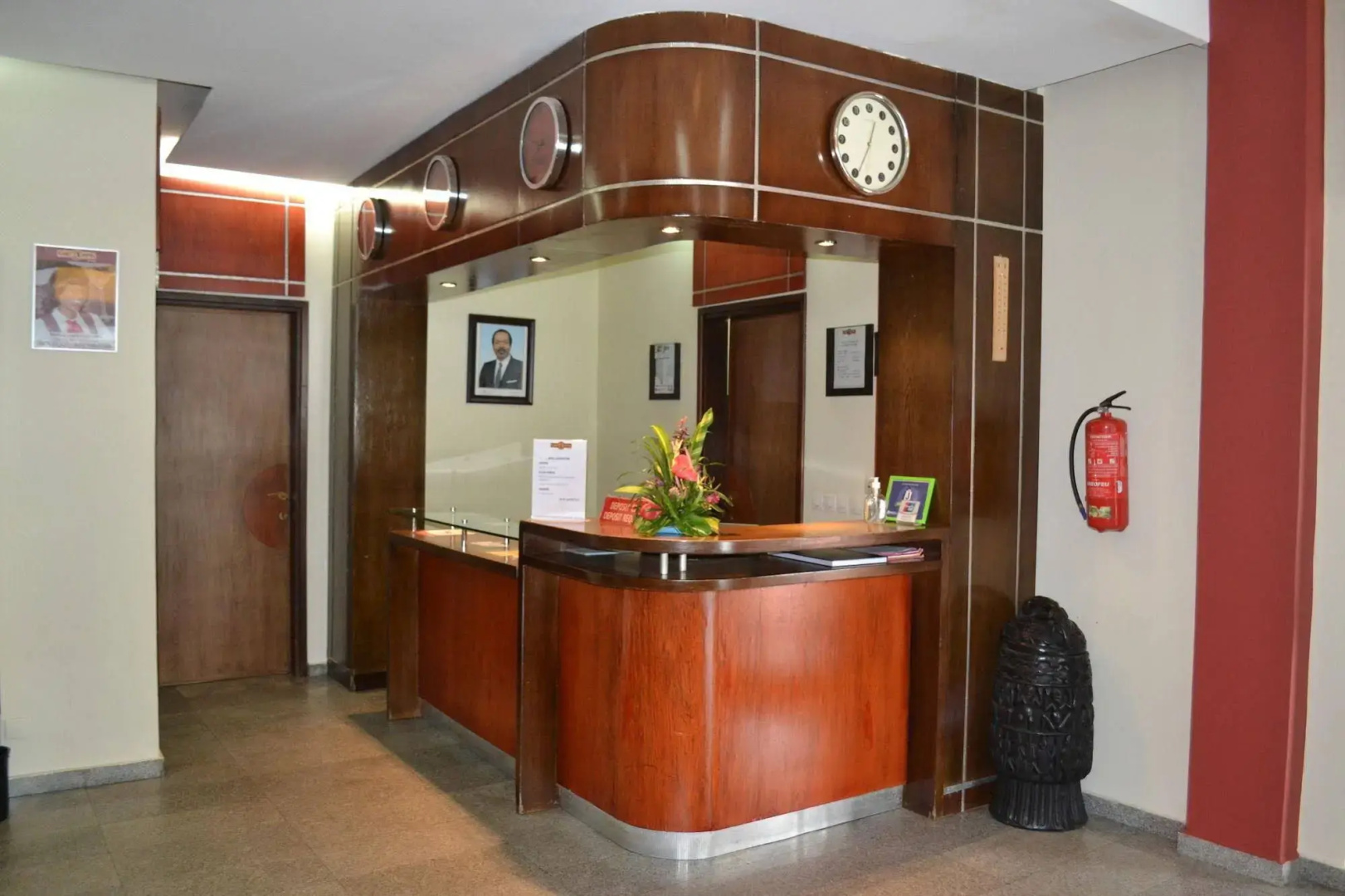 Planet Hotel
