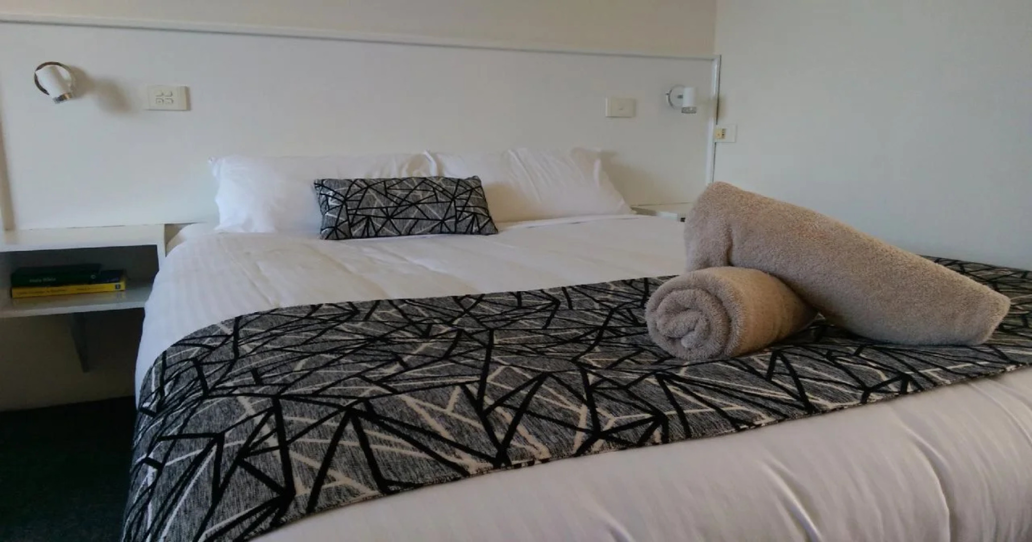 Rosebourne Gardens Motel