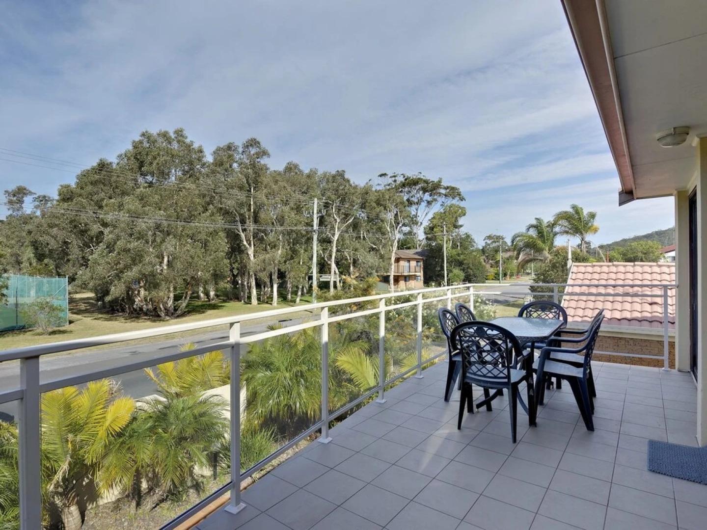 The Breakers, 16A Government Road