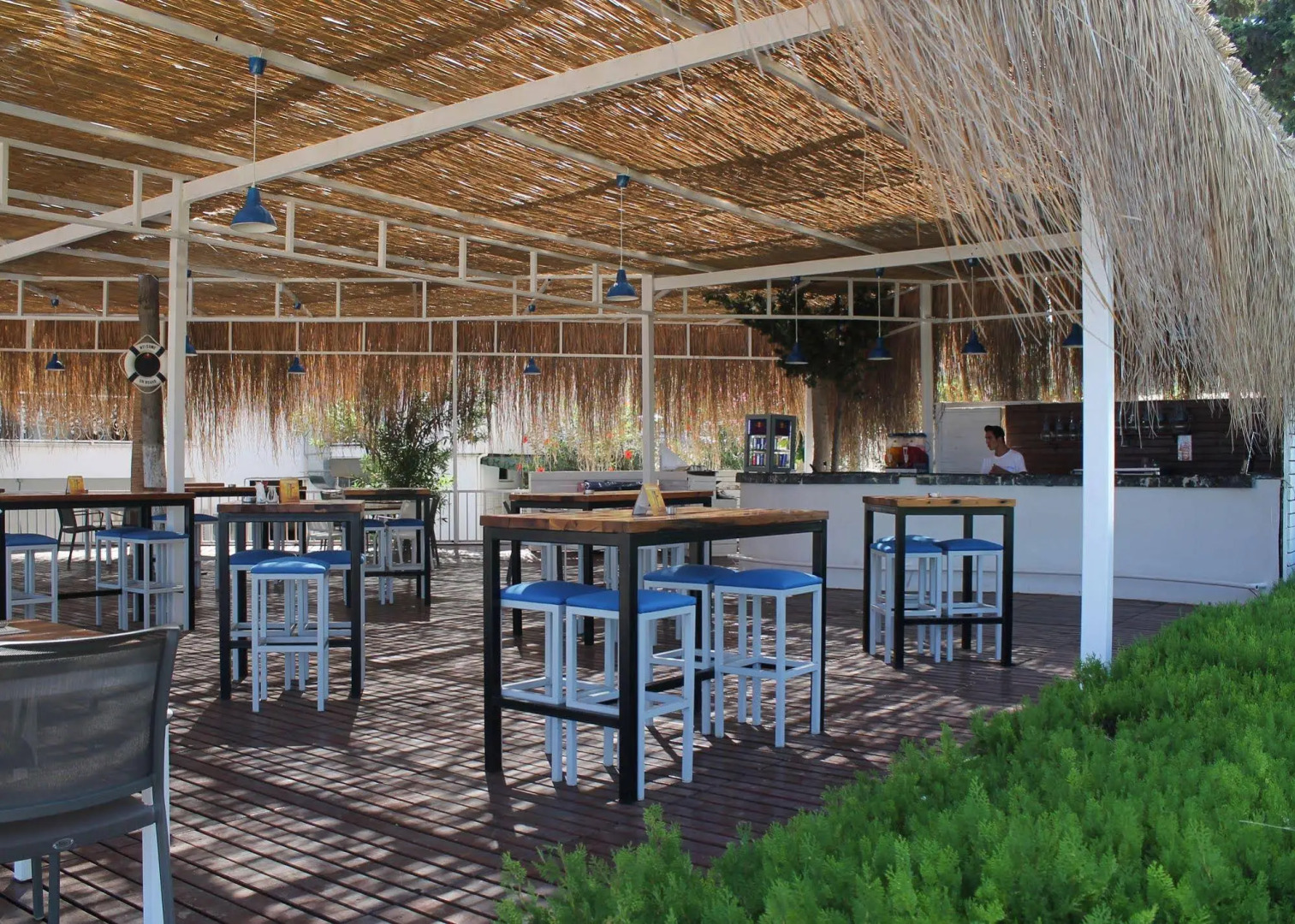 Mavi Beyaz Hotel Beach Club