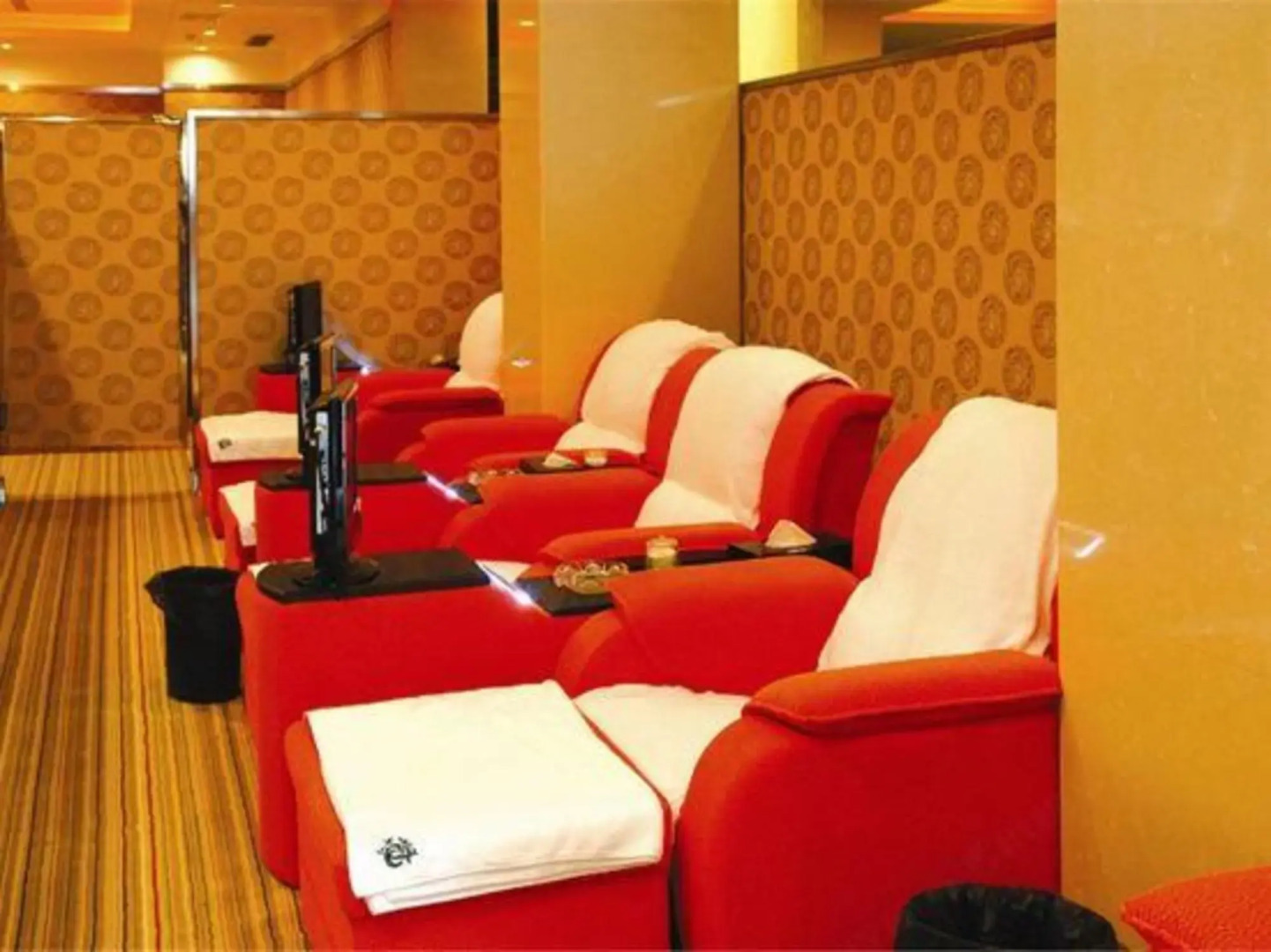 Taitan International Hotel