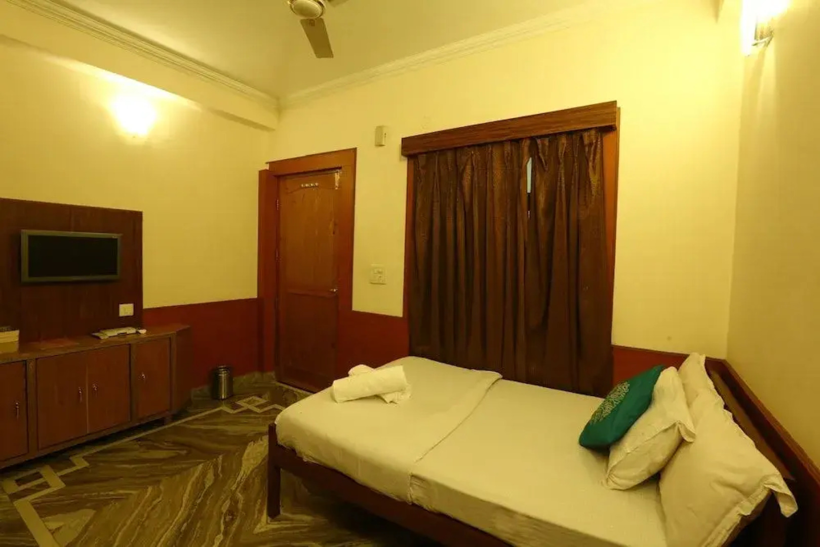 Hotel Samdupling Himalayan Brothers