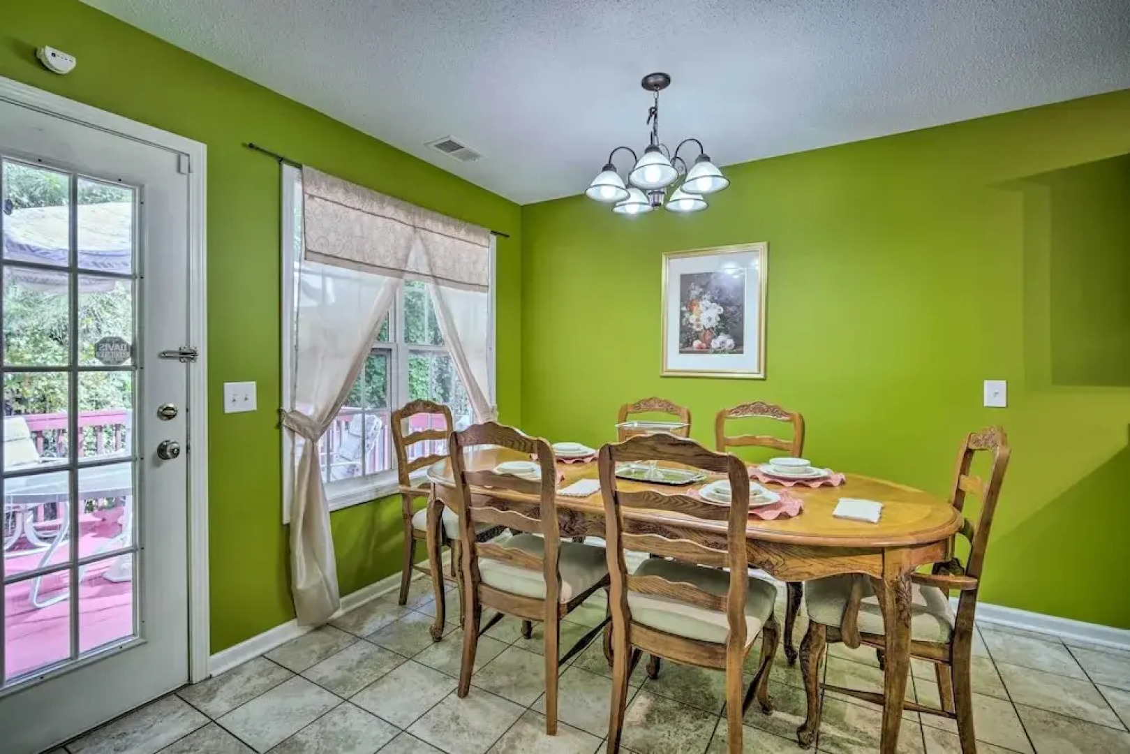 Spacious Acworth Home w/ Deck ~ 1 Mi to Lake