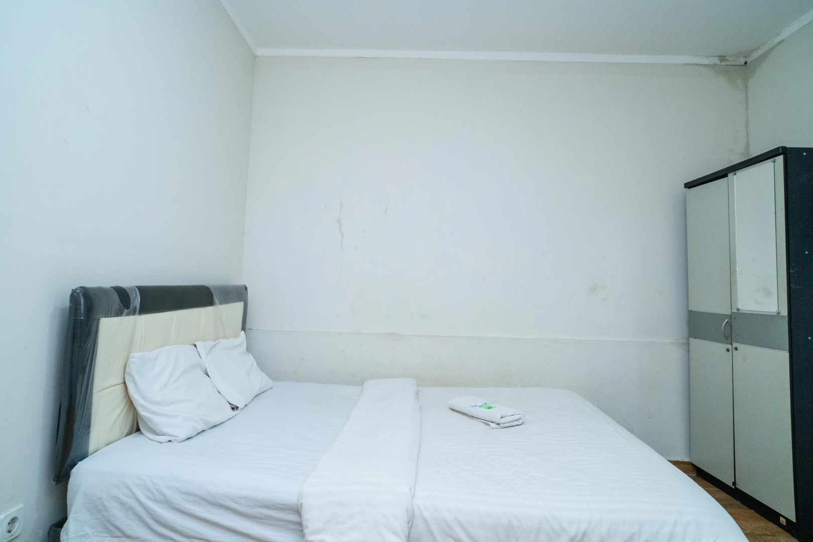 77 Guest House Serpong RedPartner