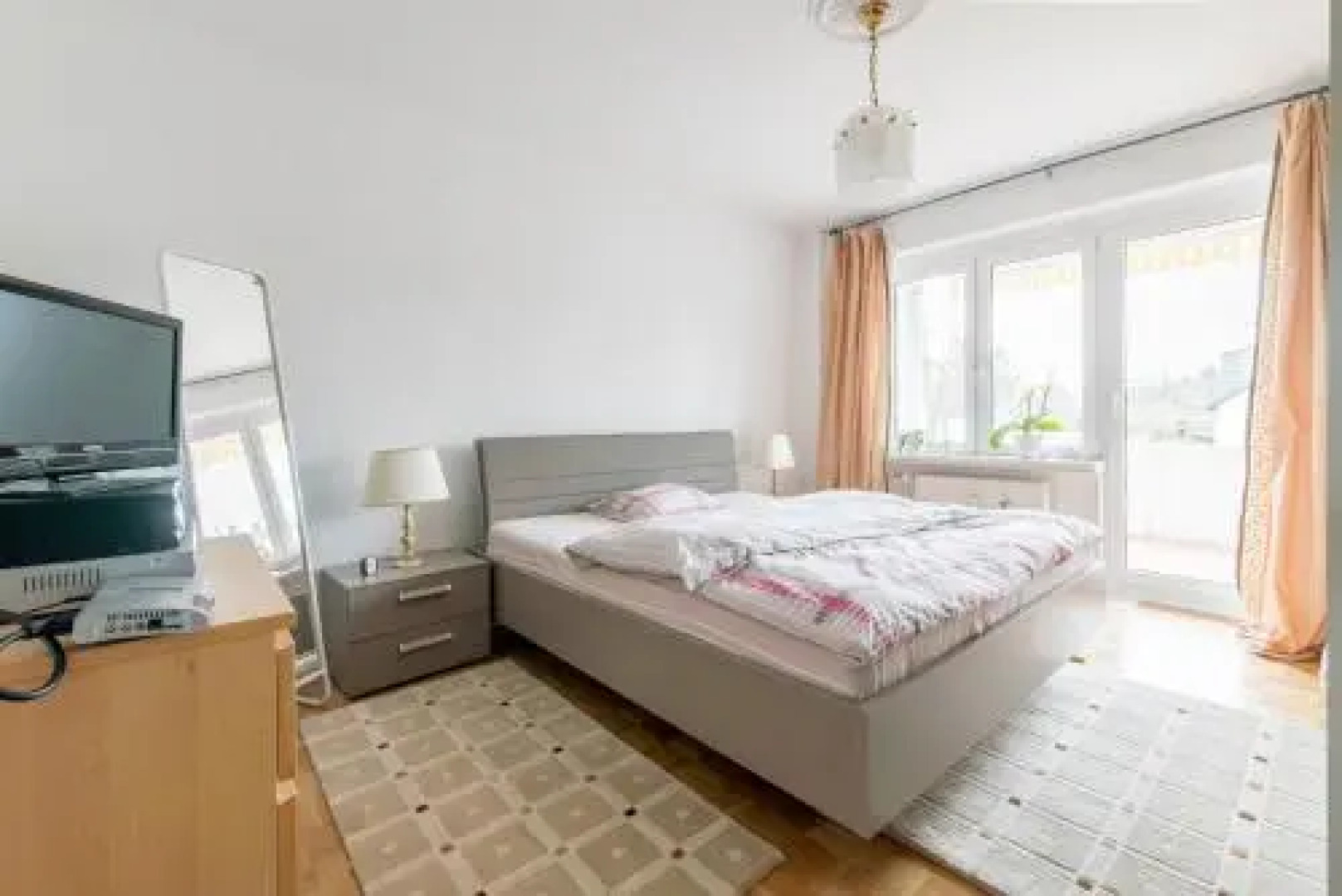 4 Private Rooms, 7 Persons (6433)