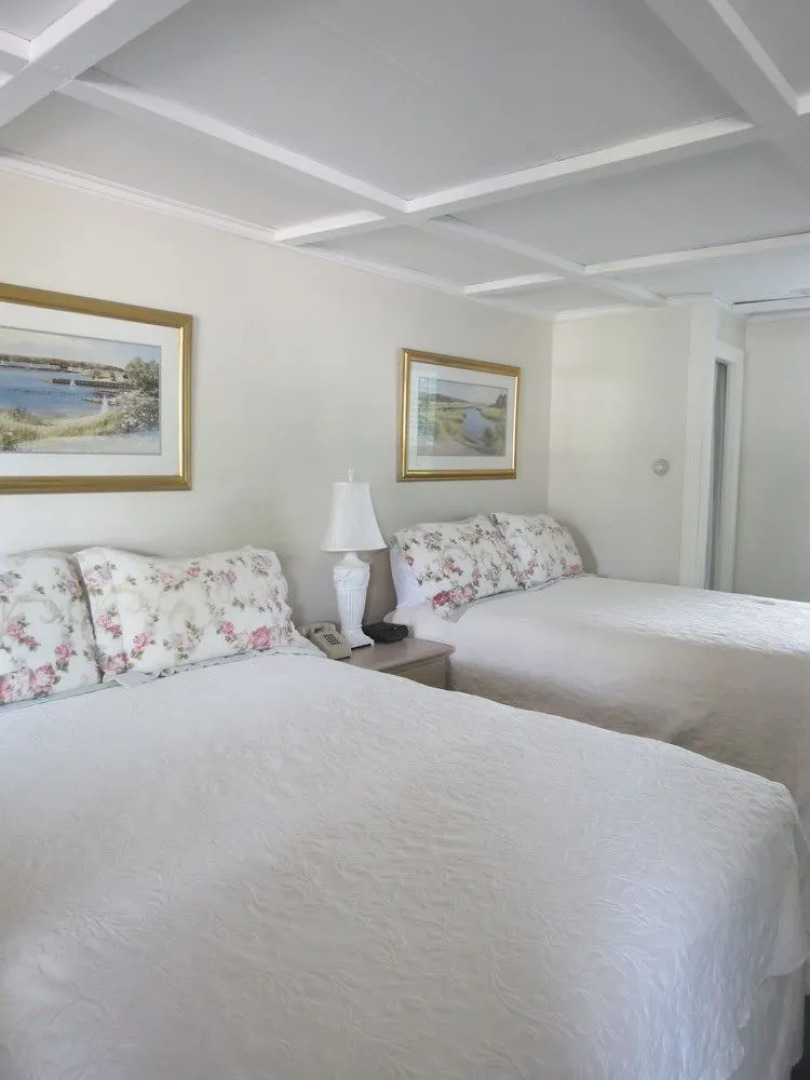 ShoreWay Acres Inn & Cape Cod Lodging