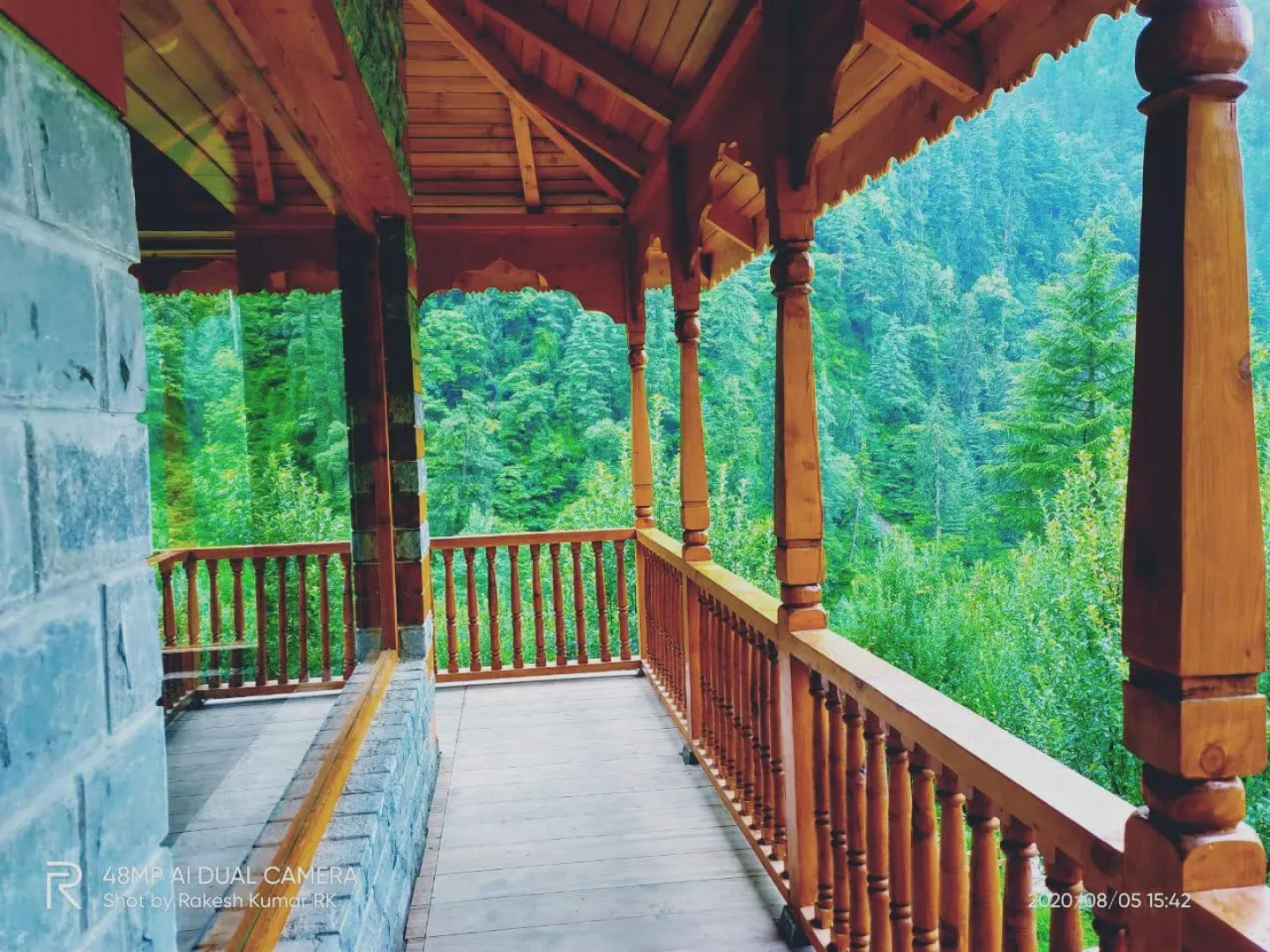 8fold by Larisa, Jibhi