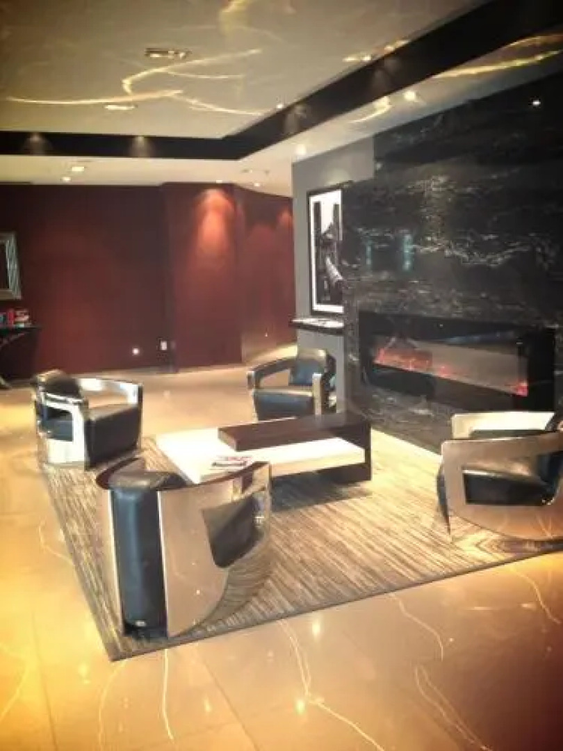 By the Lake Suite - City View