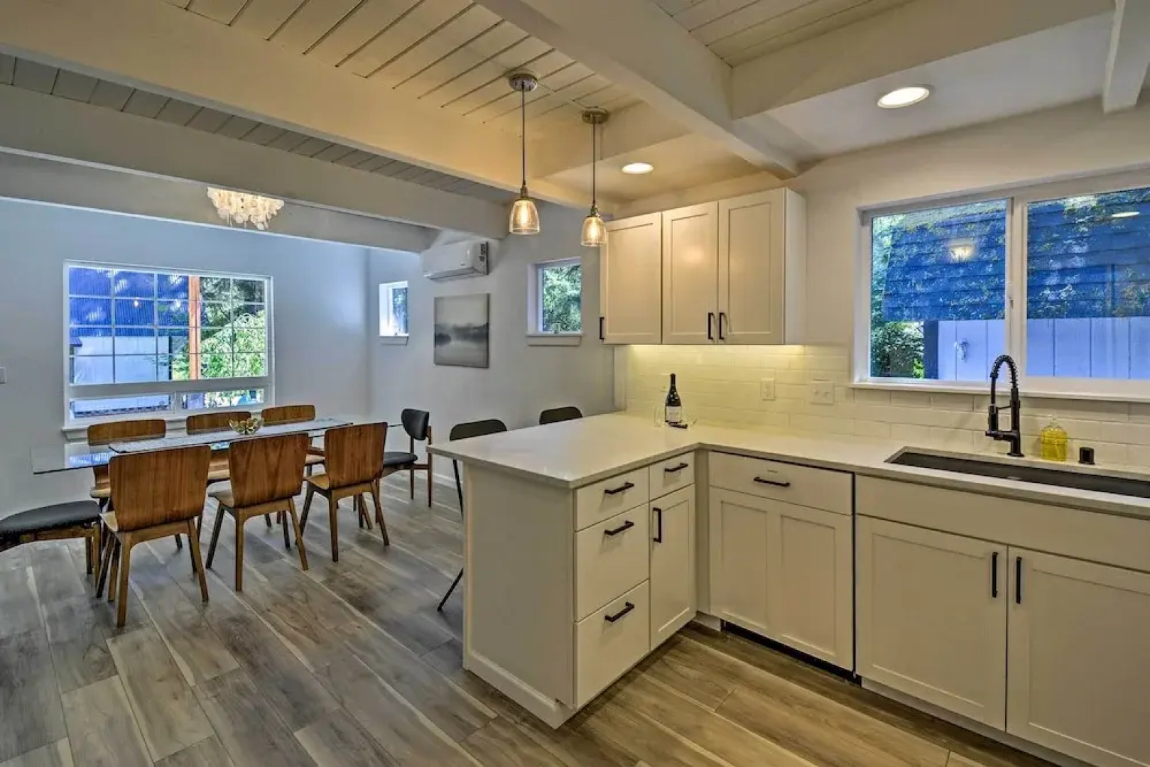 Quaint Lake Cushman Cottage w/ Private Access!