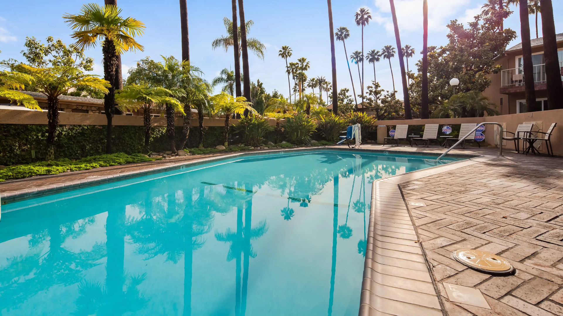 Best Western Pine Tree Motel